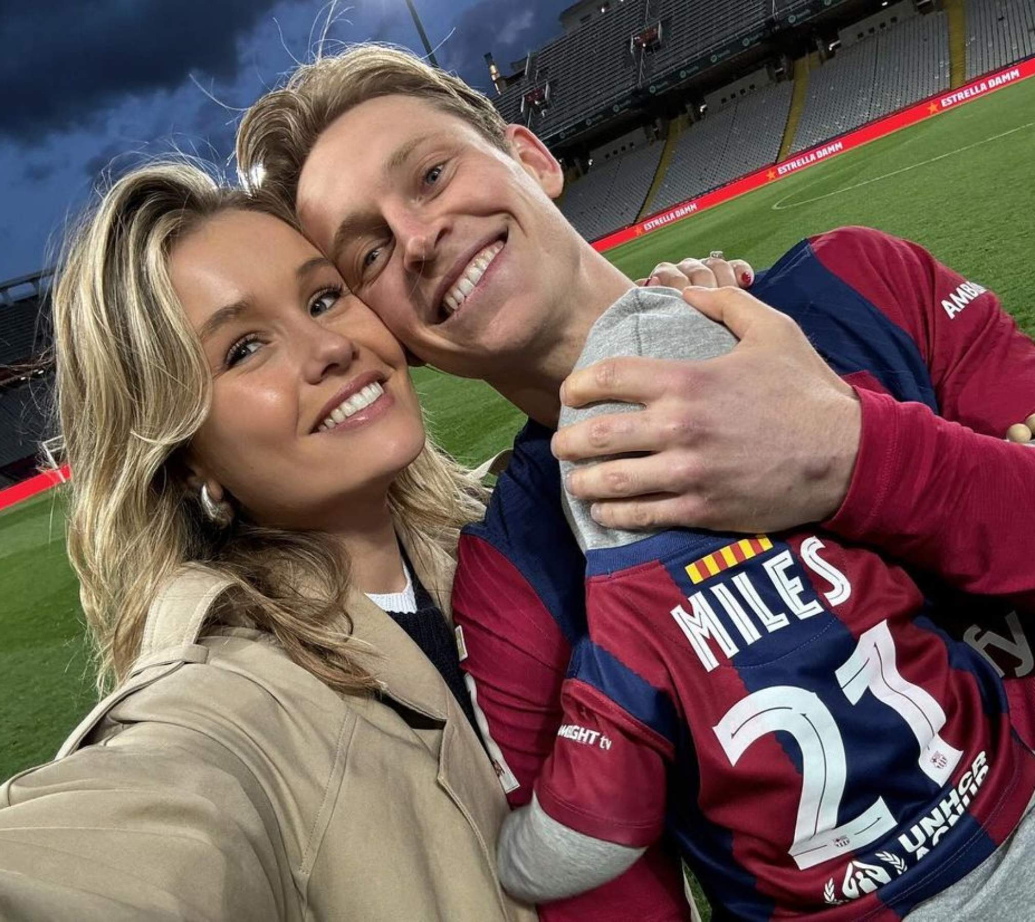 La novia de Frenkie de Jong, enamorada de la tradición catalana: la mona de Pascua del crack del Barça