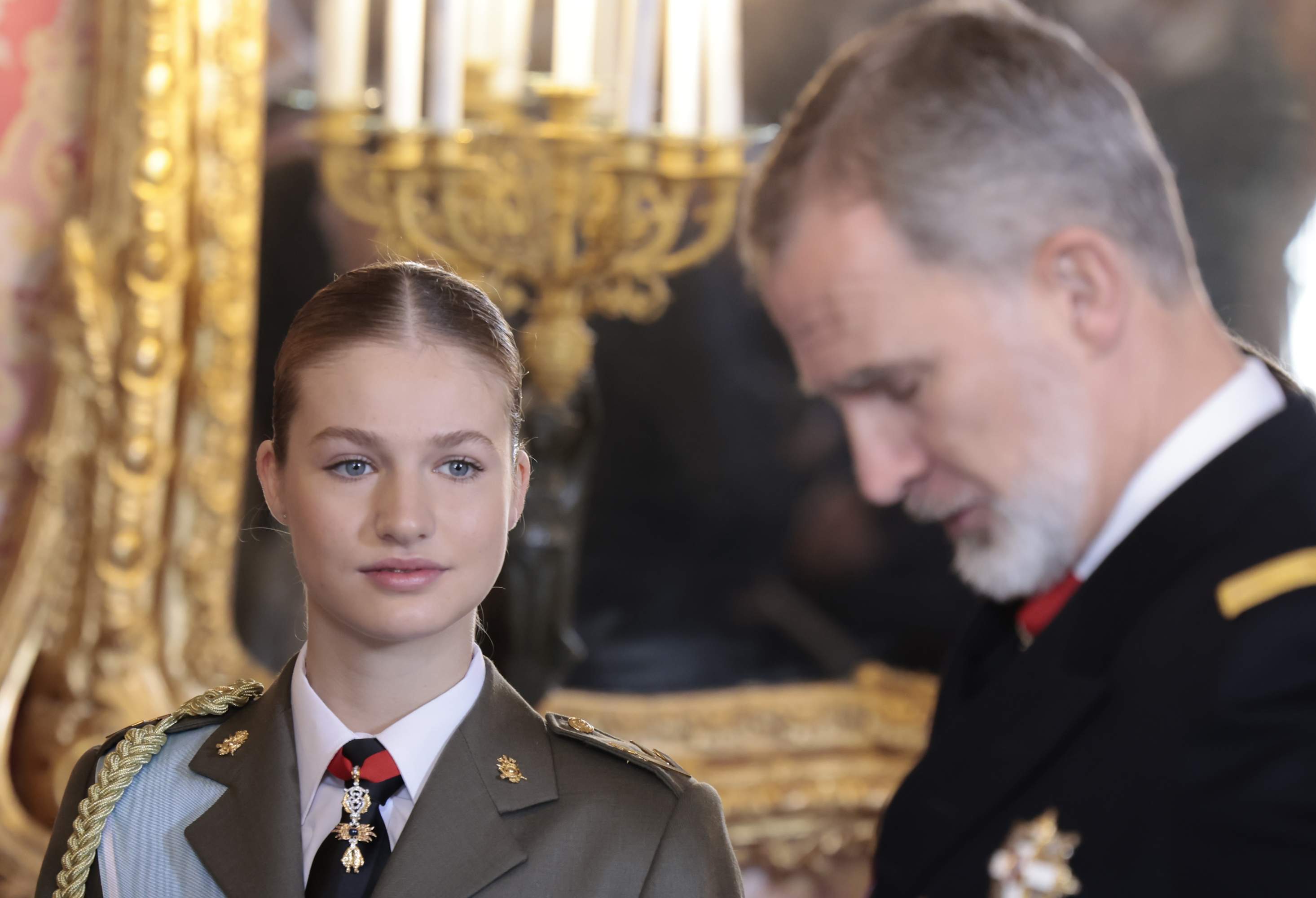 Leonor tiene una casa privada a las afueras de Zaragoza a la que lleva ligues los fines de semana