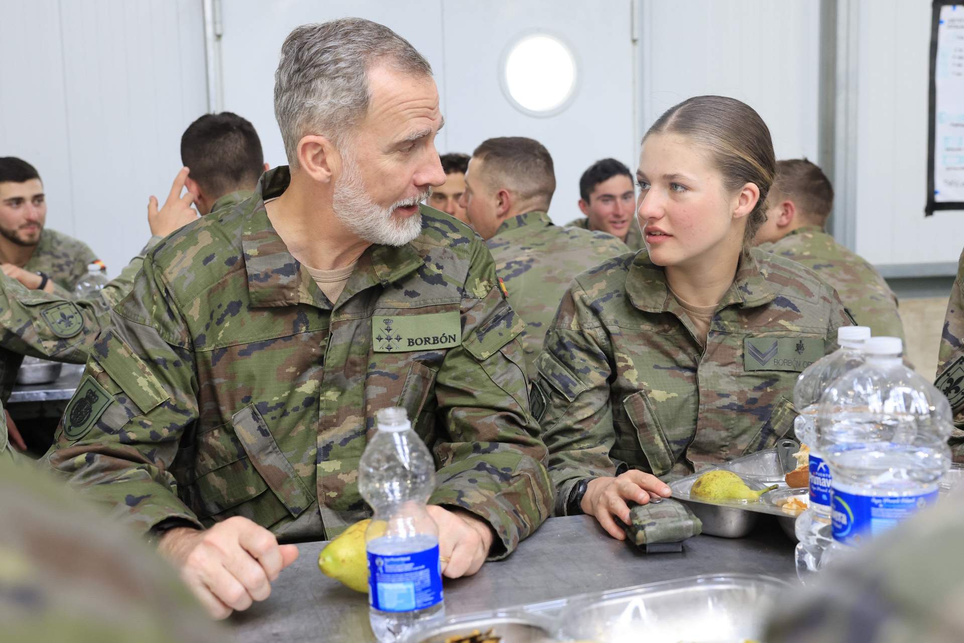 Leonor ha hagut de ser acompanyada a la caserna per cadets en estat preocupant