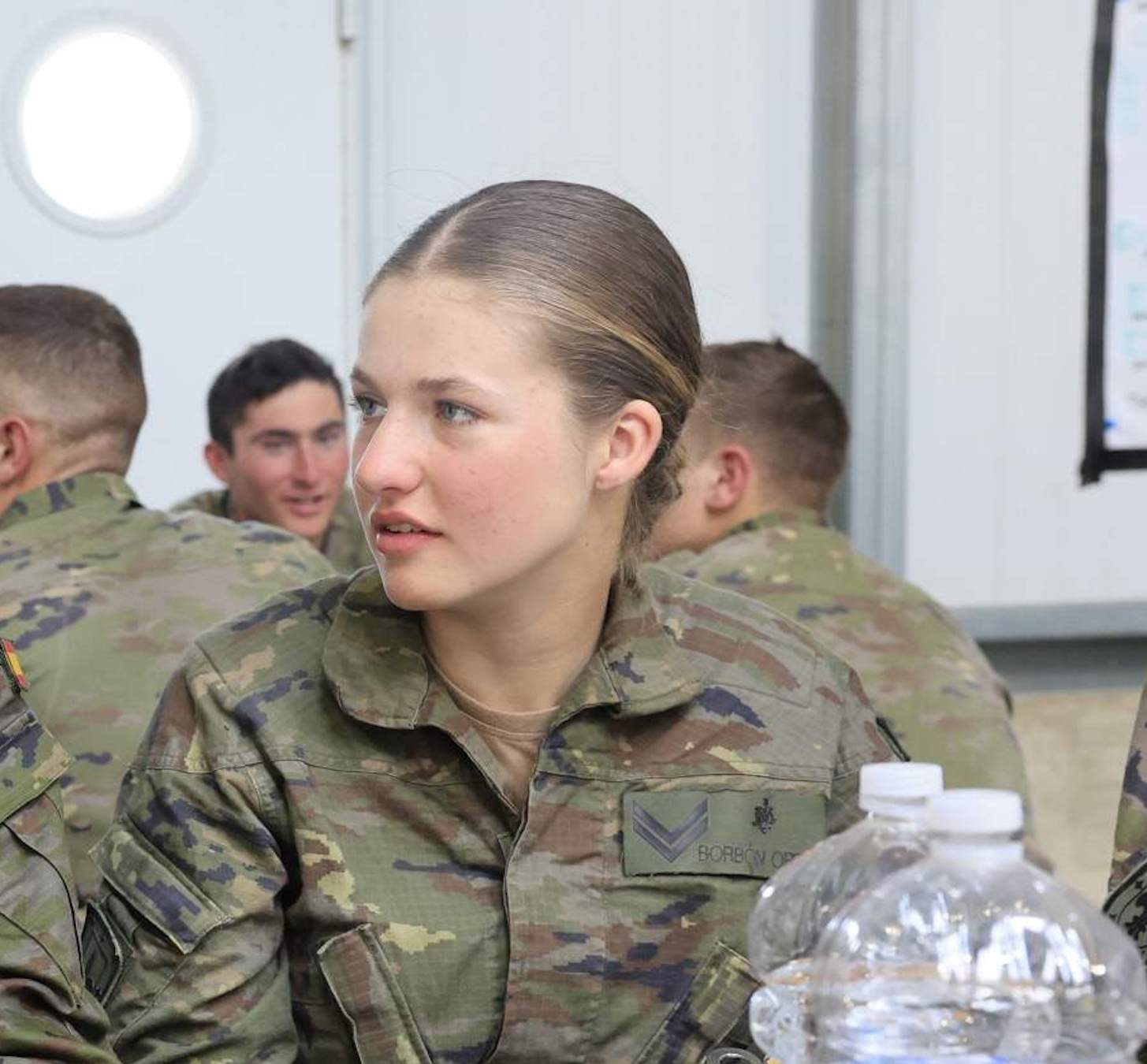 Leonor, de Zaragoza a Galicia, prácticas en el buque escuela más infame de la Armada