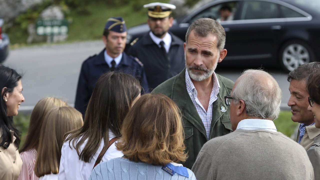 Felipe con Paloma y Letizia e