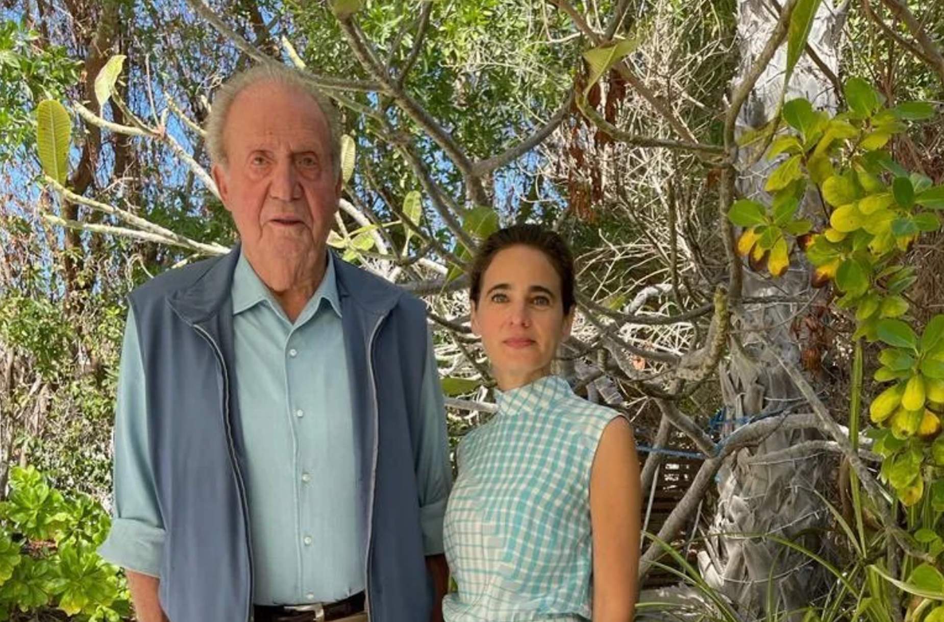 Juan Carlos humilla a Sofía con su amante de 48 años en la boda de Almeida: nueva Corinna