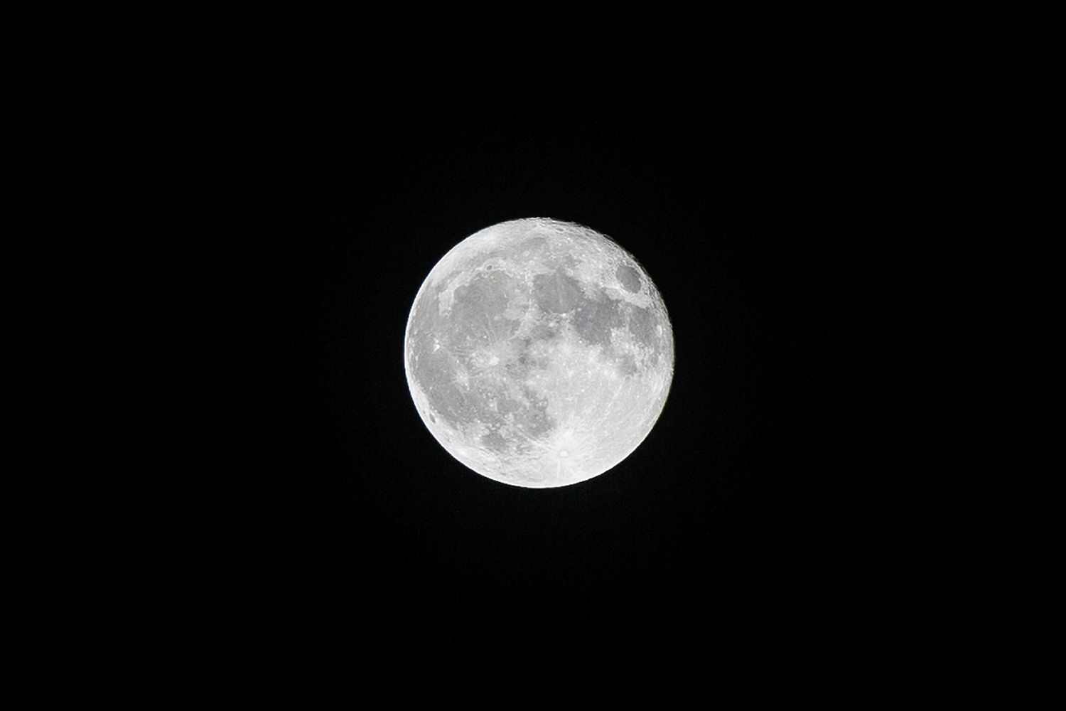 La luna, en el punto más próximo a la Tierra
