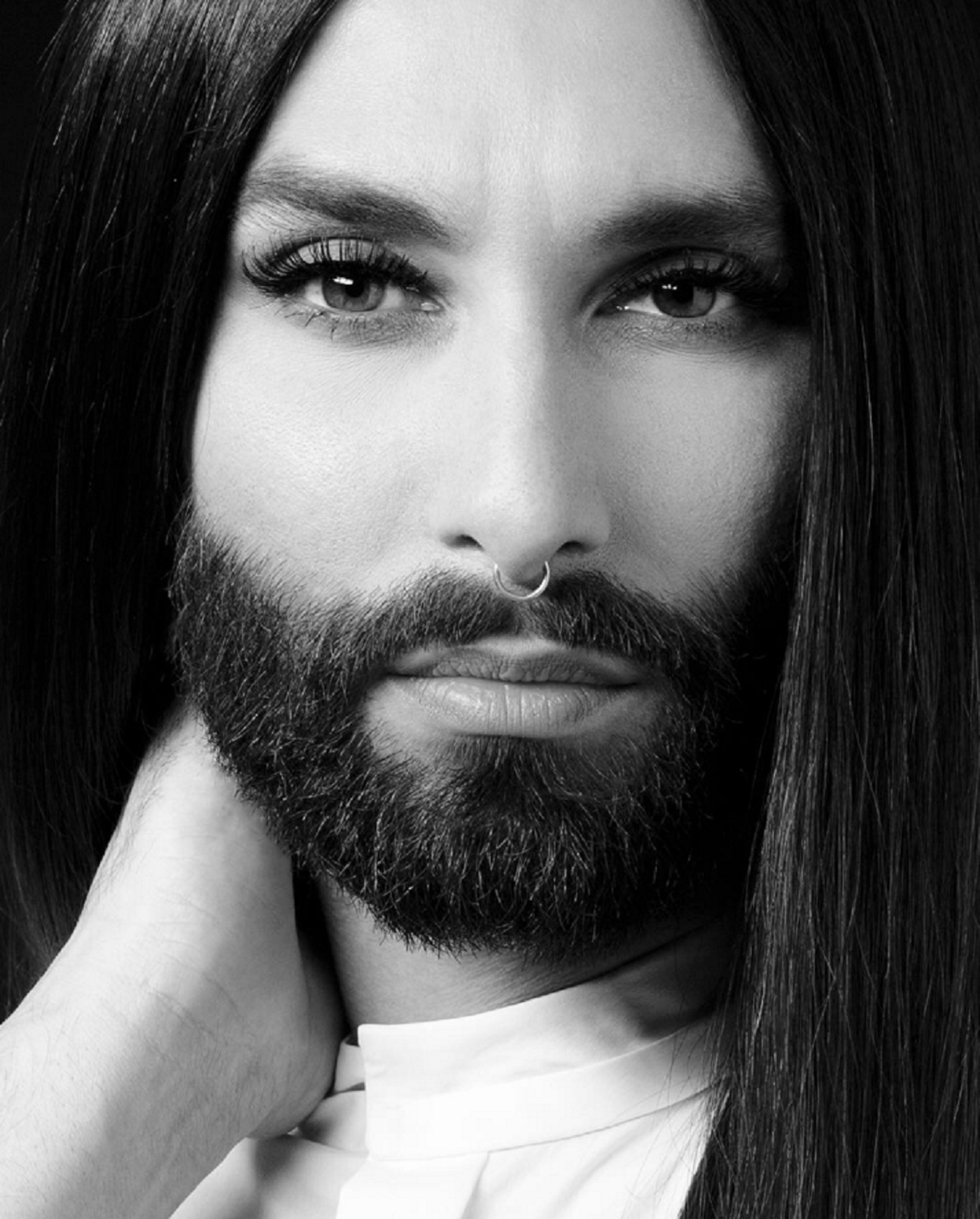 Conchita Wurst, irreconocible con su nueva imagen