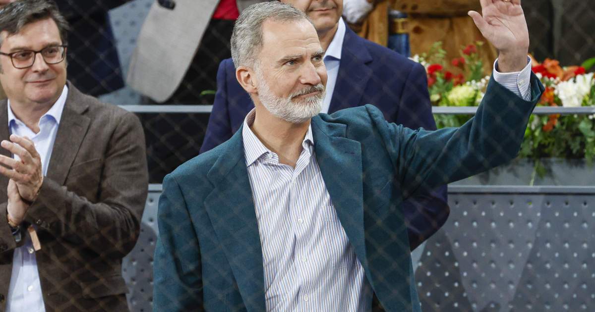 Felipe VI, celos de Letizia, la deja en casa, no soporta que sea la protagonista