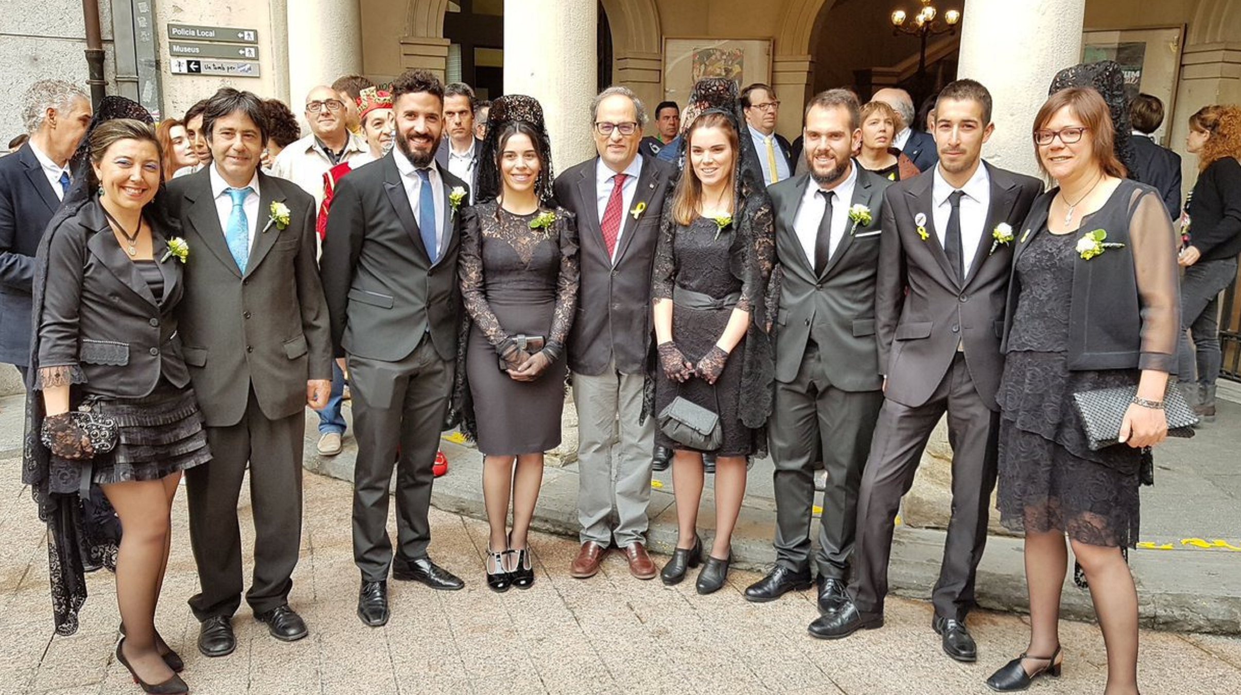 Mofas de 'El Español' hacia Torra y los looks de la Patum