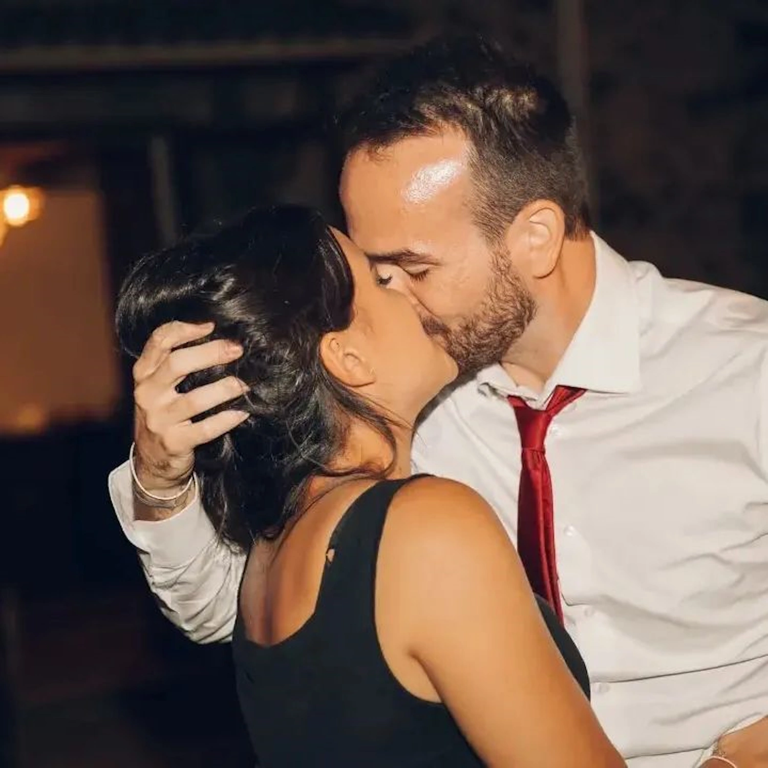 Amor en RAC1: guapísimos, pareja que enamora, mensaje precioso en un día especial