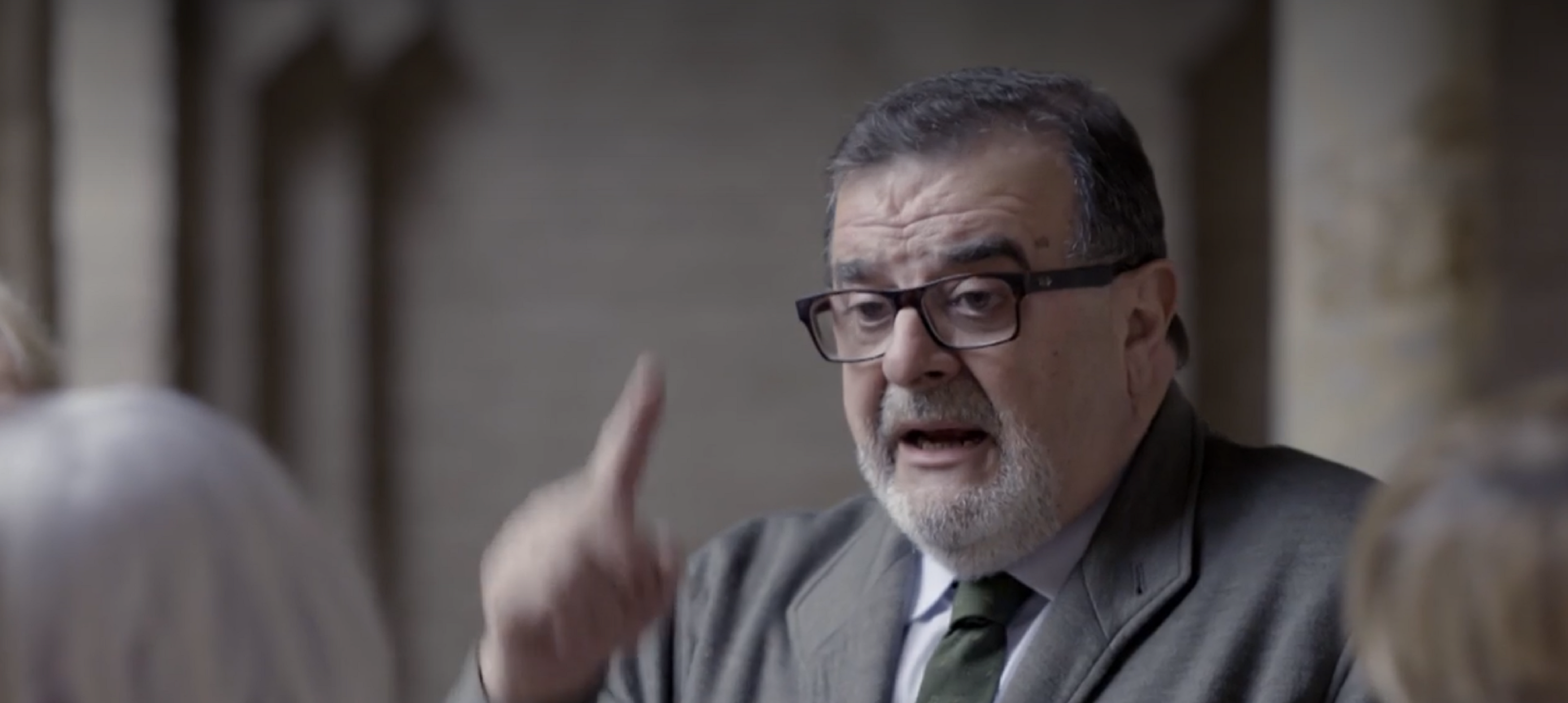 El expresidente de Andalucía a las yayas catalanas: "Puigdemont es un cerdo"