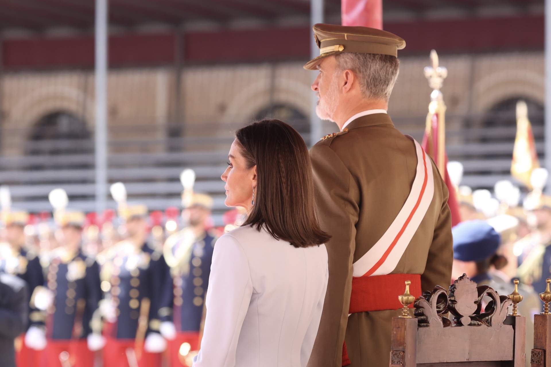 Letizia, indignada: regalo que le han hecho a Felipe y que ella detesta. Fuera, no lo quiere ni ver