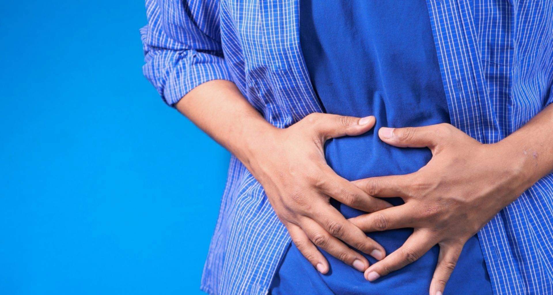 Le diagnostican un cáncer de colon en fase terminal y comparte los síntomas que no debería de haber ignorado