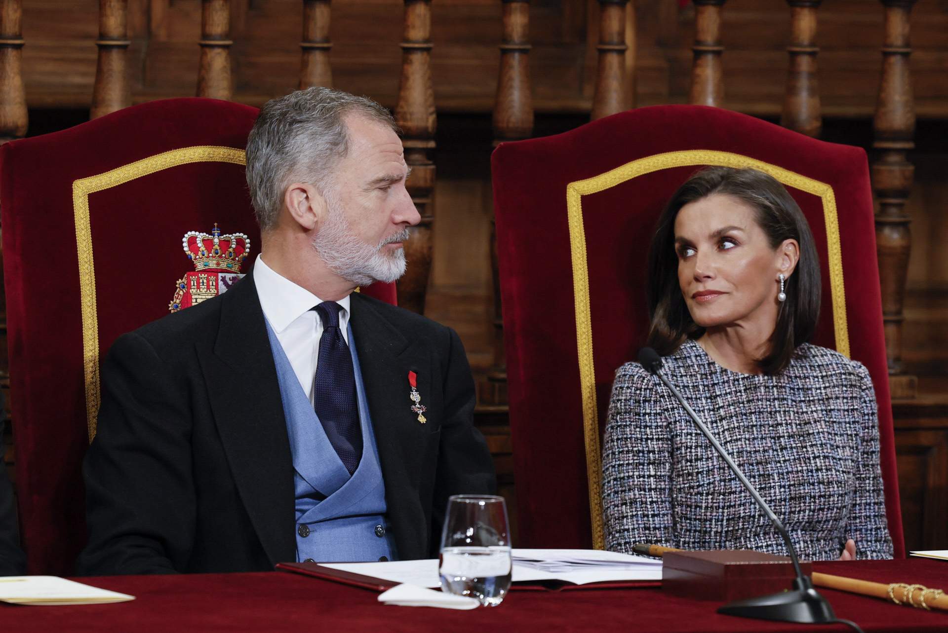 Letizia acorralada: Alfredo Urdaci, Del Burgo y una mujer infiltrada por Felipe