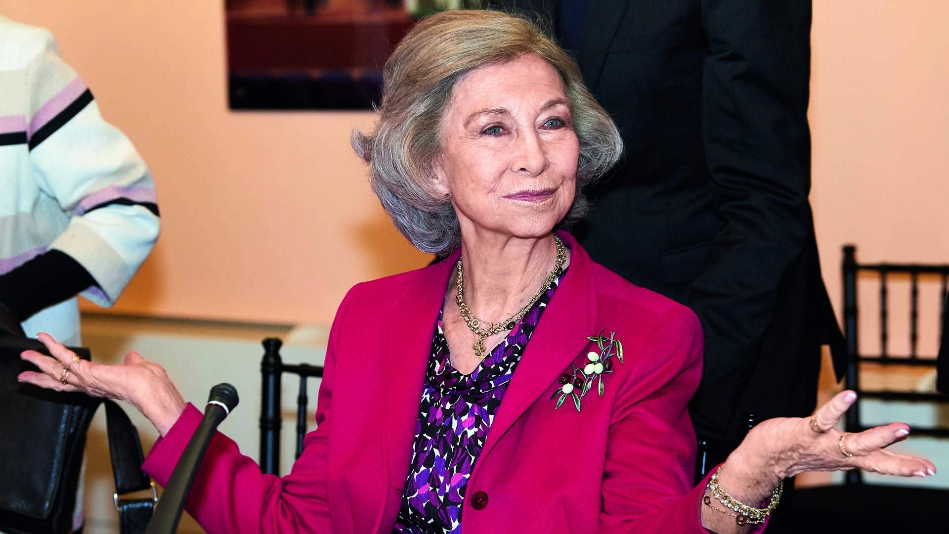 La reina Sofía tiene fama de ogro entre los 250 empleados de Marivent, 4 únicamente planchan ropa
