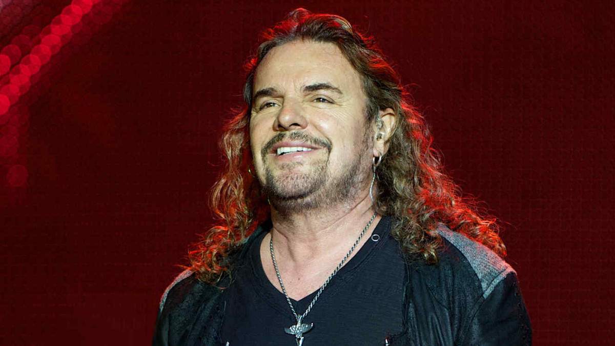 Letizia fue infiel al cantante de Maná, Fher Olvera, que escribió una canción dejándola a la altura del betún