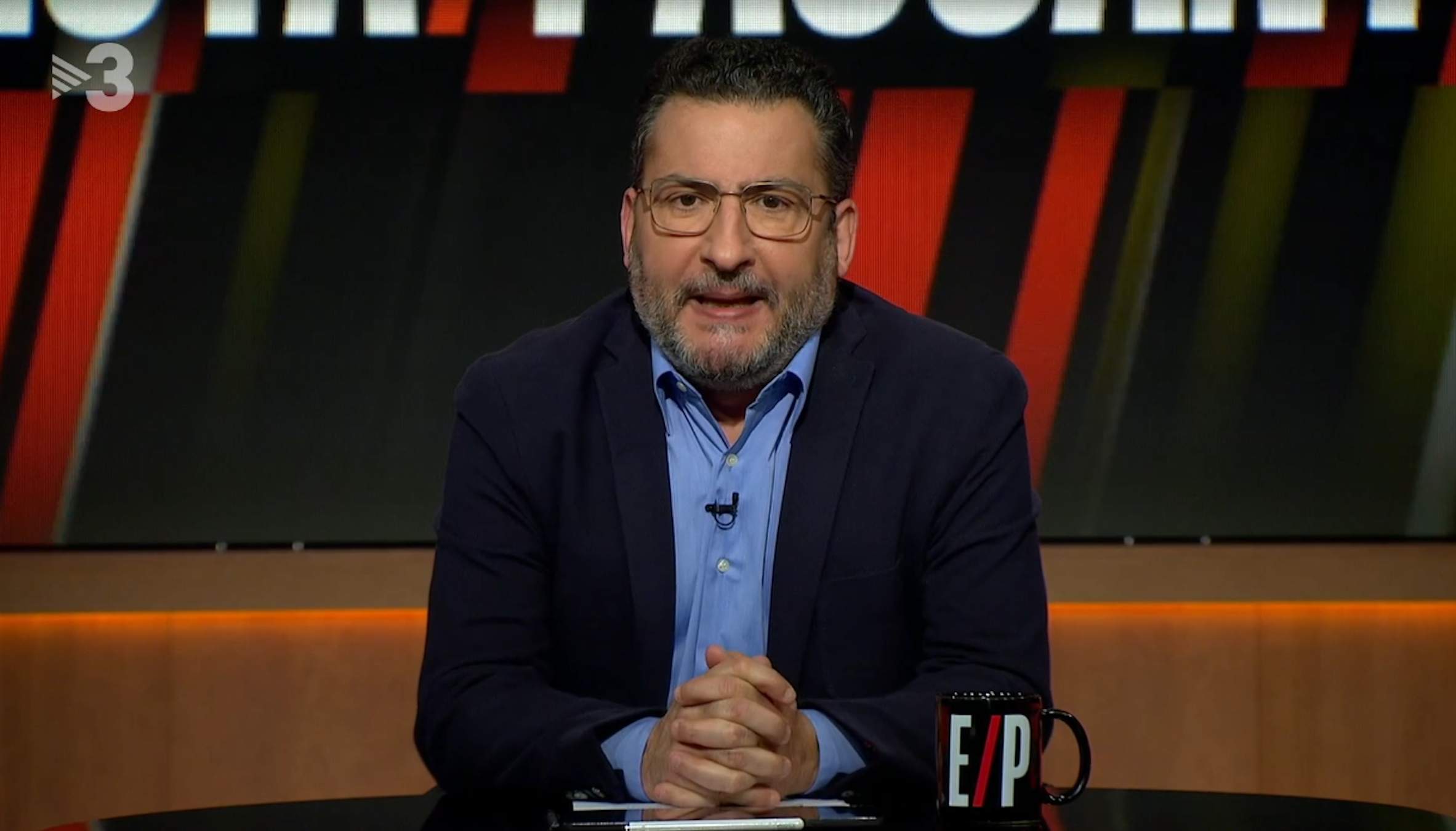 Toni Soler esclata per l'escena d'un polític a la porta d'un jutjat, 2 insults