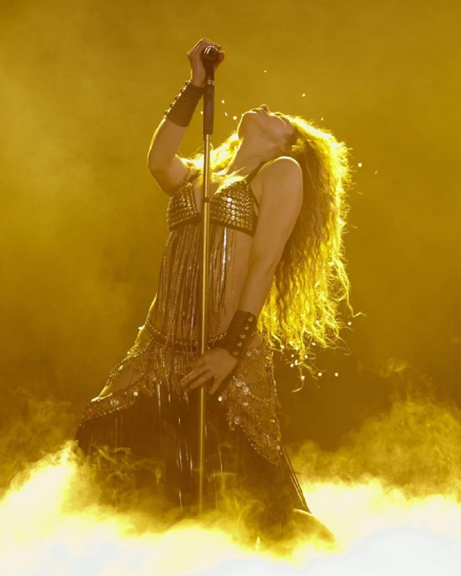 Shakira confiesa que se refugió en Dios cuando casi pierde la voz