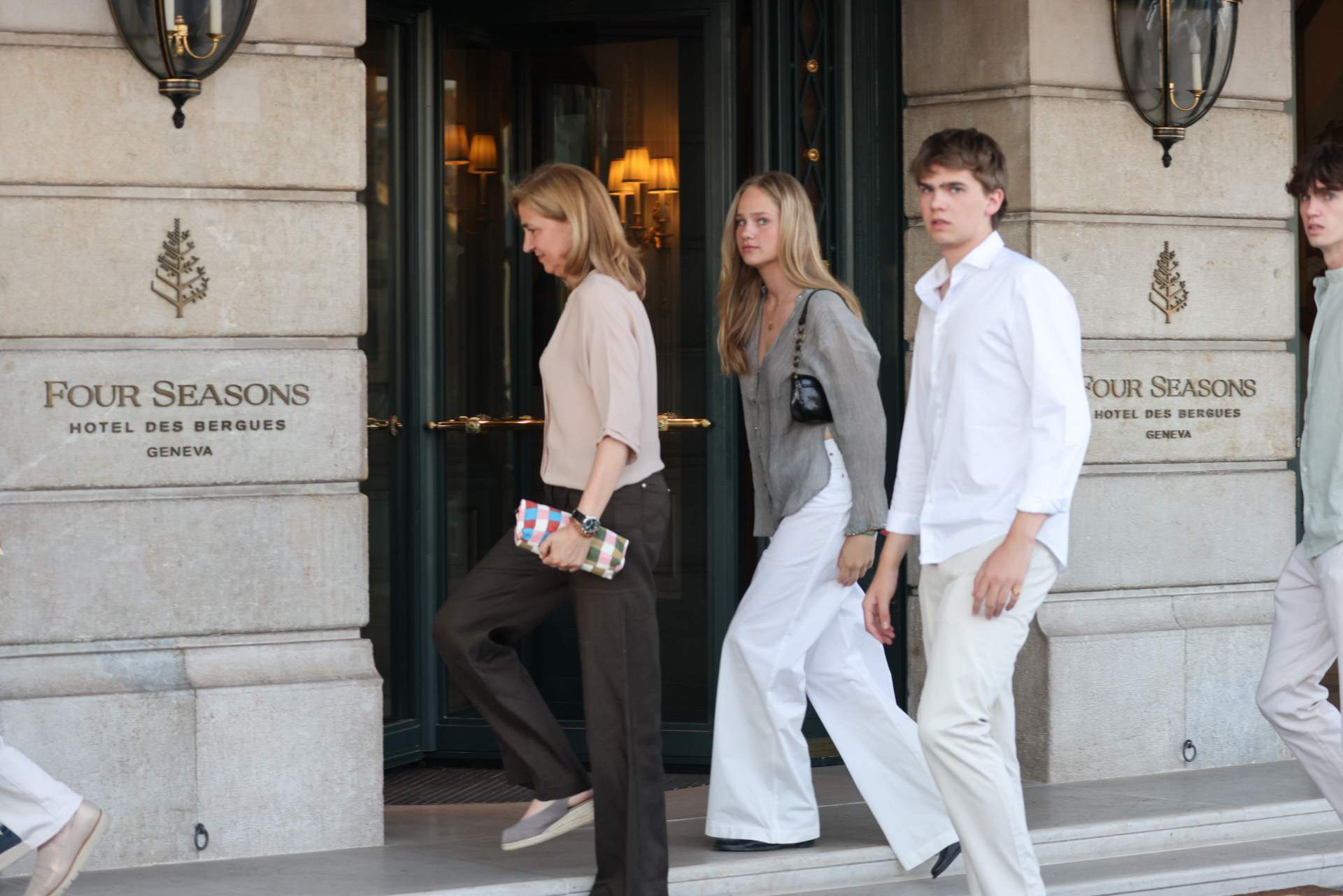 Cristina burla a Hacienda con un gesto público: 900 millones para Miguel Urdangarin