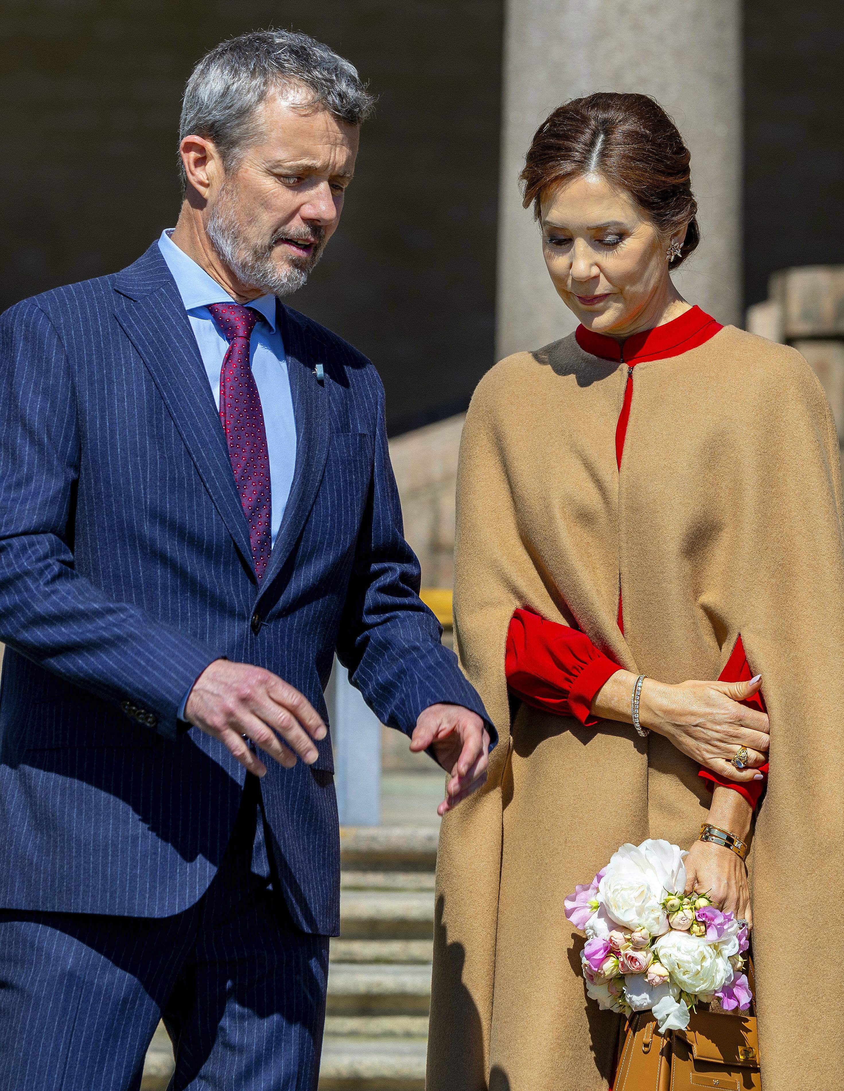 Frederic X i Mary de Dinamarca no són benvinguts, la visita d'estat penja d'un fil