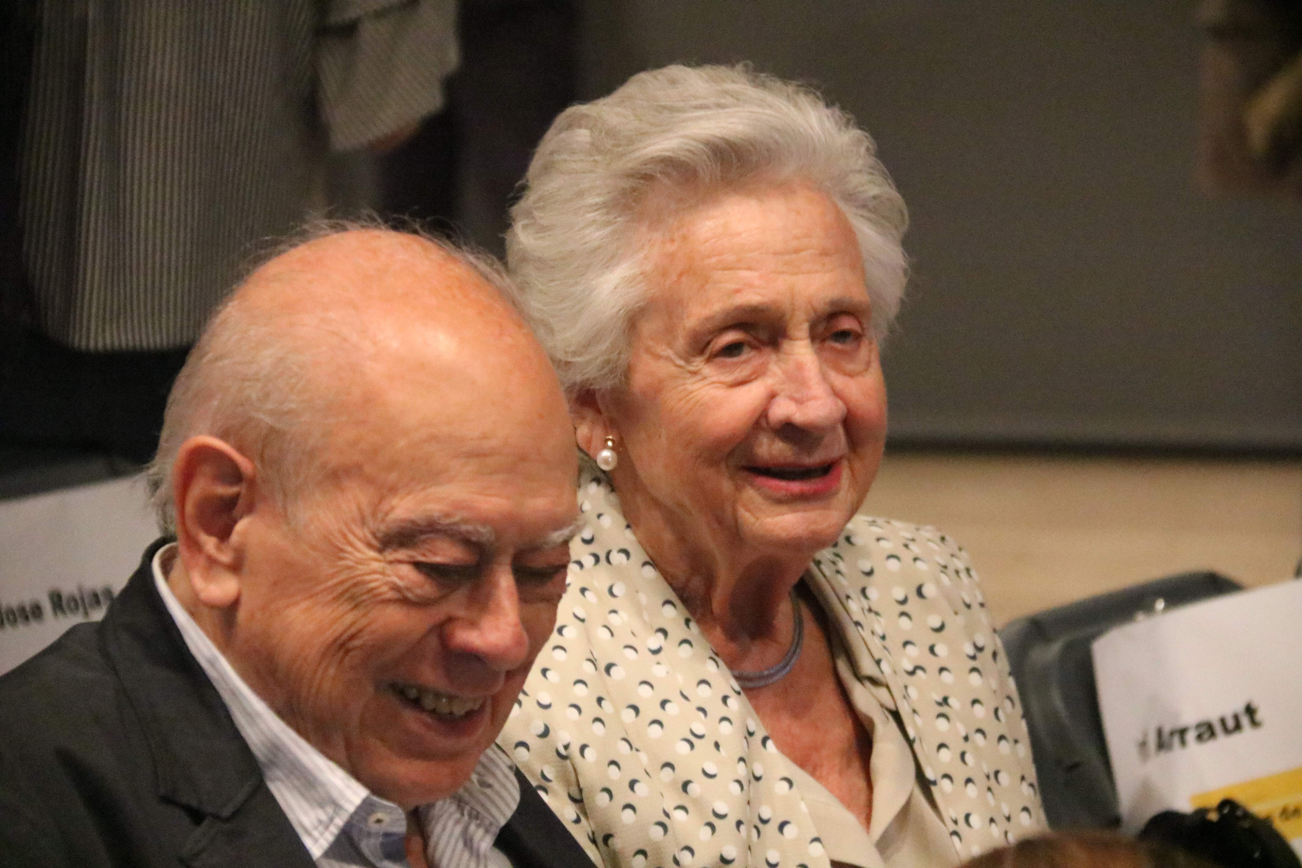 Tierna felicitación a Jordi Pujol, primera imagen con Marta Ferrusola en 4 años