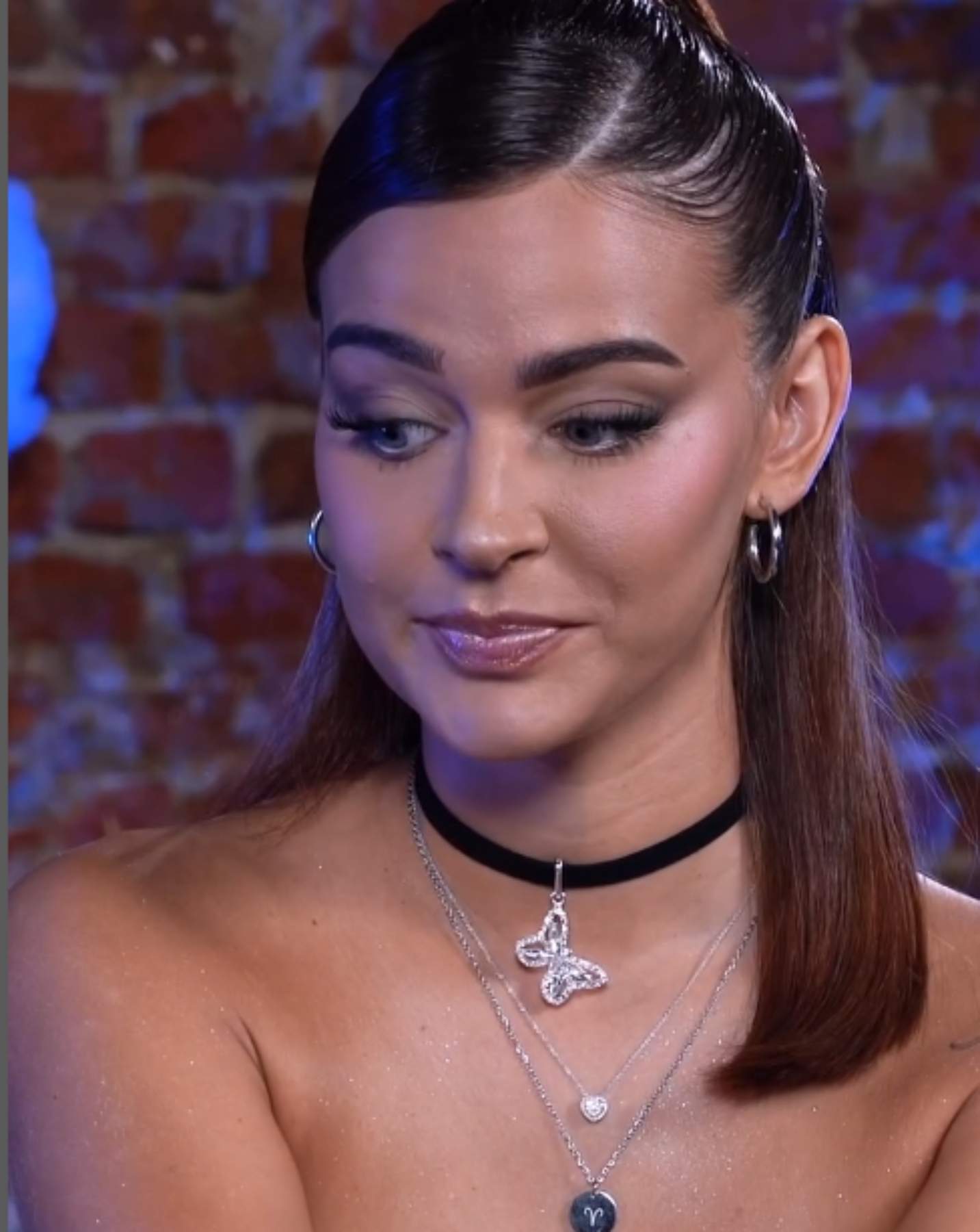 Estrella de Telecinco hunde a Laura Escanes con una dedicatoria irónica: "Necesita compañía..."