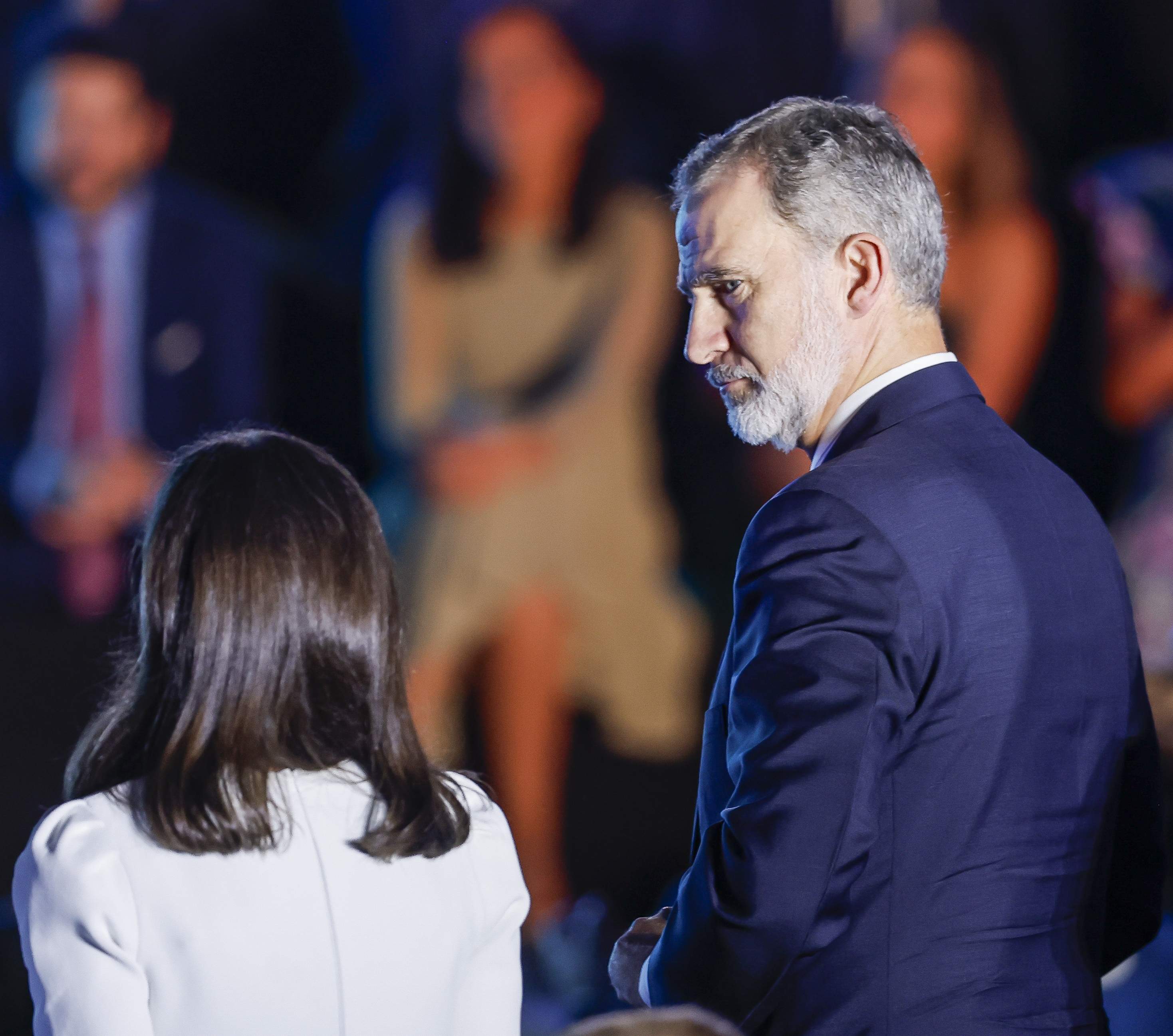 El gesto despectivo de Letizia a Felipe en Lloret de Mar, "ya está enfadada"
