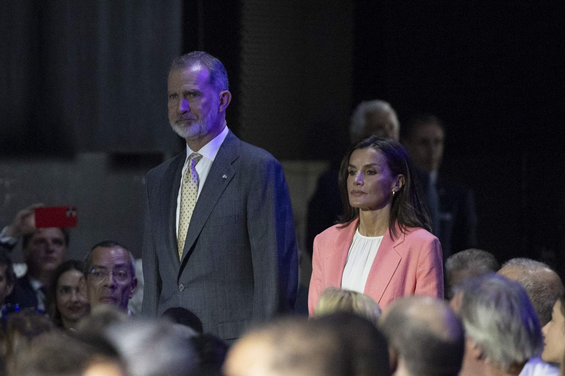 Bufetada èpica d'un convidat a Marivent a Felip. Això ha fet amb la invitació que ha rebut