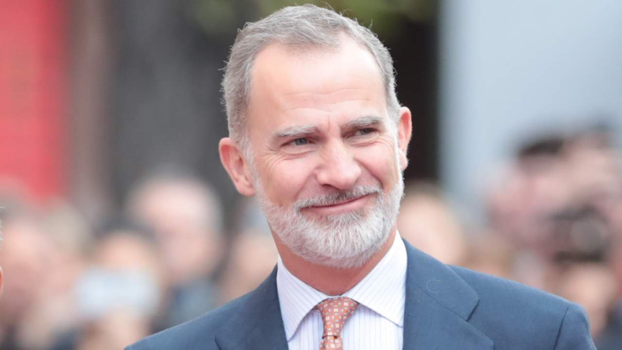 Embarazada y madre soltera reaparece con amigos de Felipe VI después de ser desterrada de Zarzuela