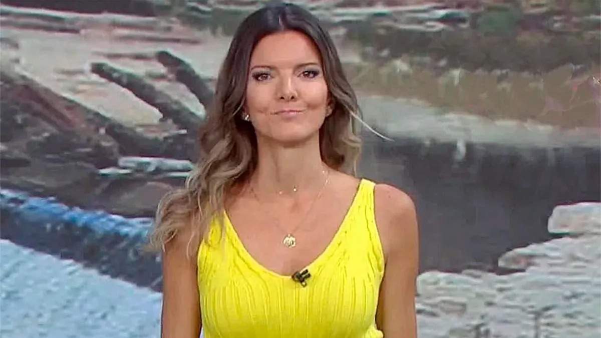 Himar González, la presentadora del tiempo de Antena 3, recupera el short tendencia en los 90