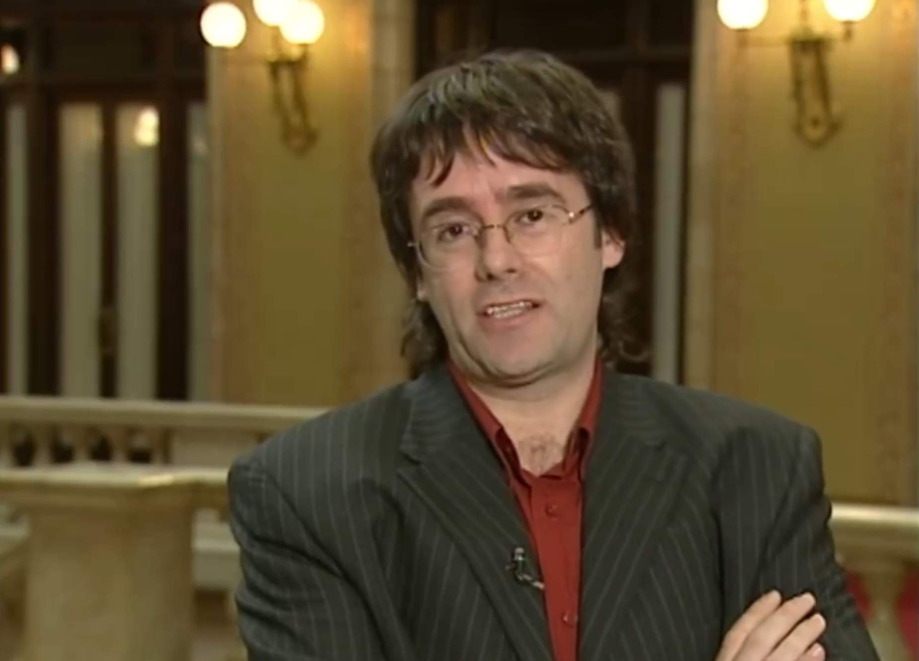 Fabuloso vídeo de Carles Puigdemont muy joven en TVE hablando de Pasqual Maragall