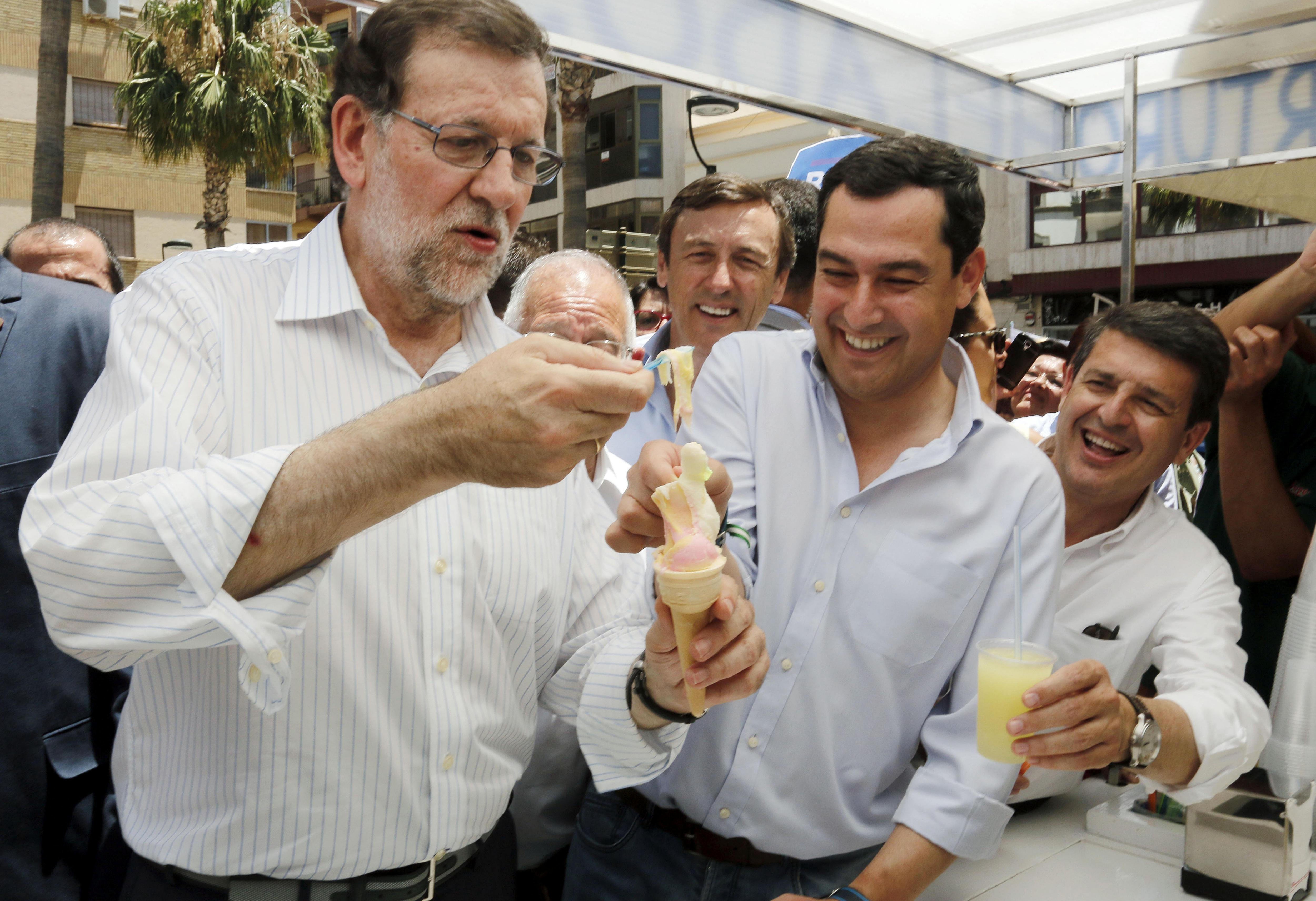 Alioli, pan con tomate, marisco y suflé: el menú diario de Rajoy en Santa Pola