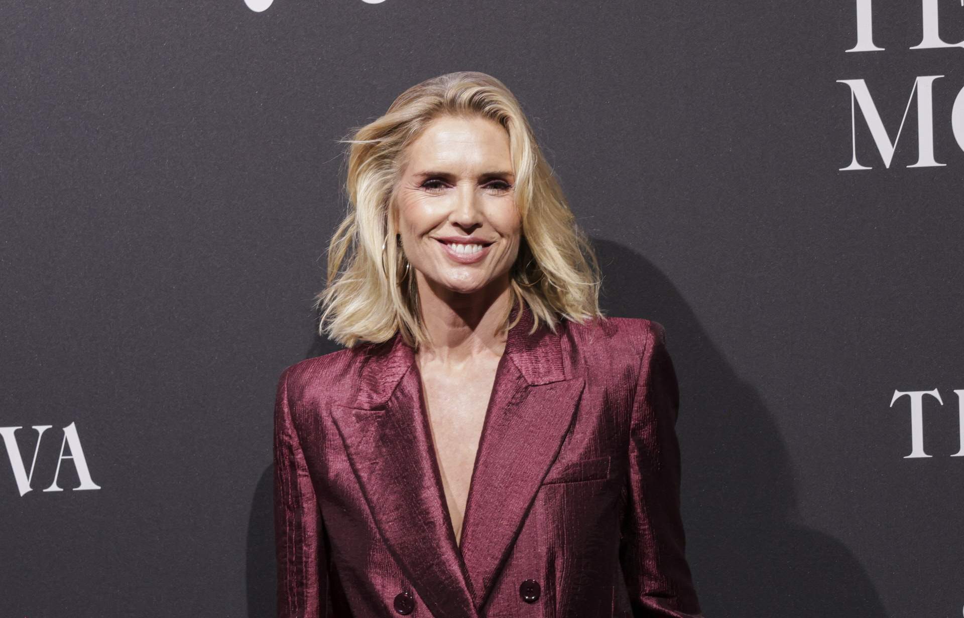 Judit Mascó muestra su foto más atrevida, topless sobrio elegantísimo
