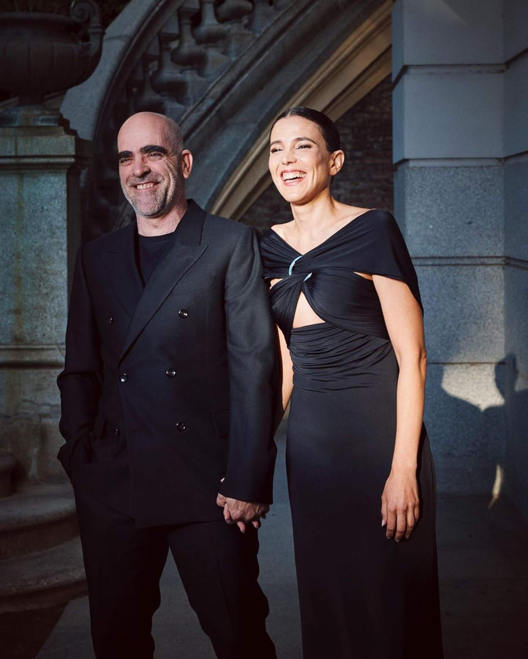 La curiosa estrategia de marketing de Luis Tosar y Luisa Mayol: "Sale desnudo..."