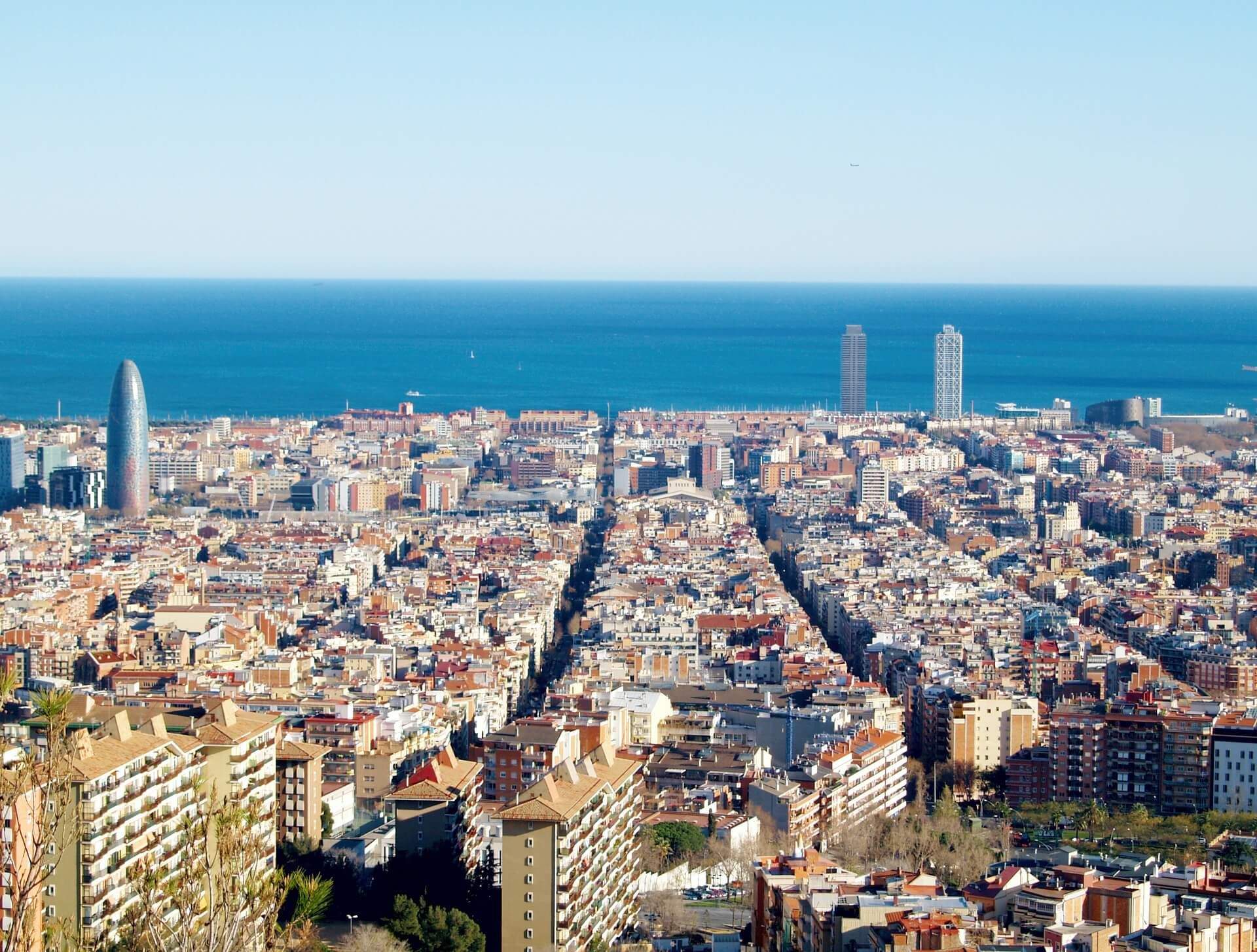 Extranjeros que viven en Barcelona se quejan de lo mismo de los catalanes: “Es muy difícil”