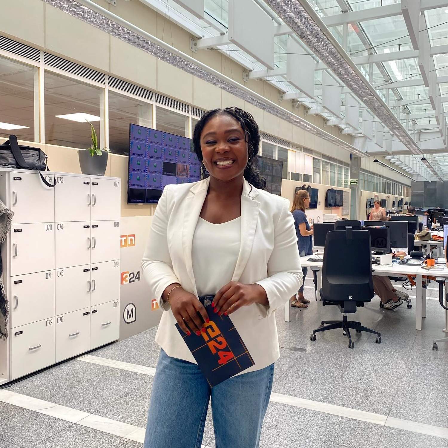 Bea Duodu, brutal: qué haría si fuera directora de TV3 y qué responde a los que la llaman "la negra del 3/24"