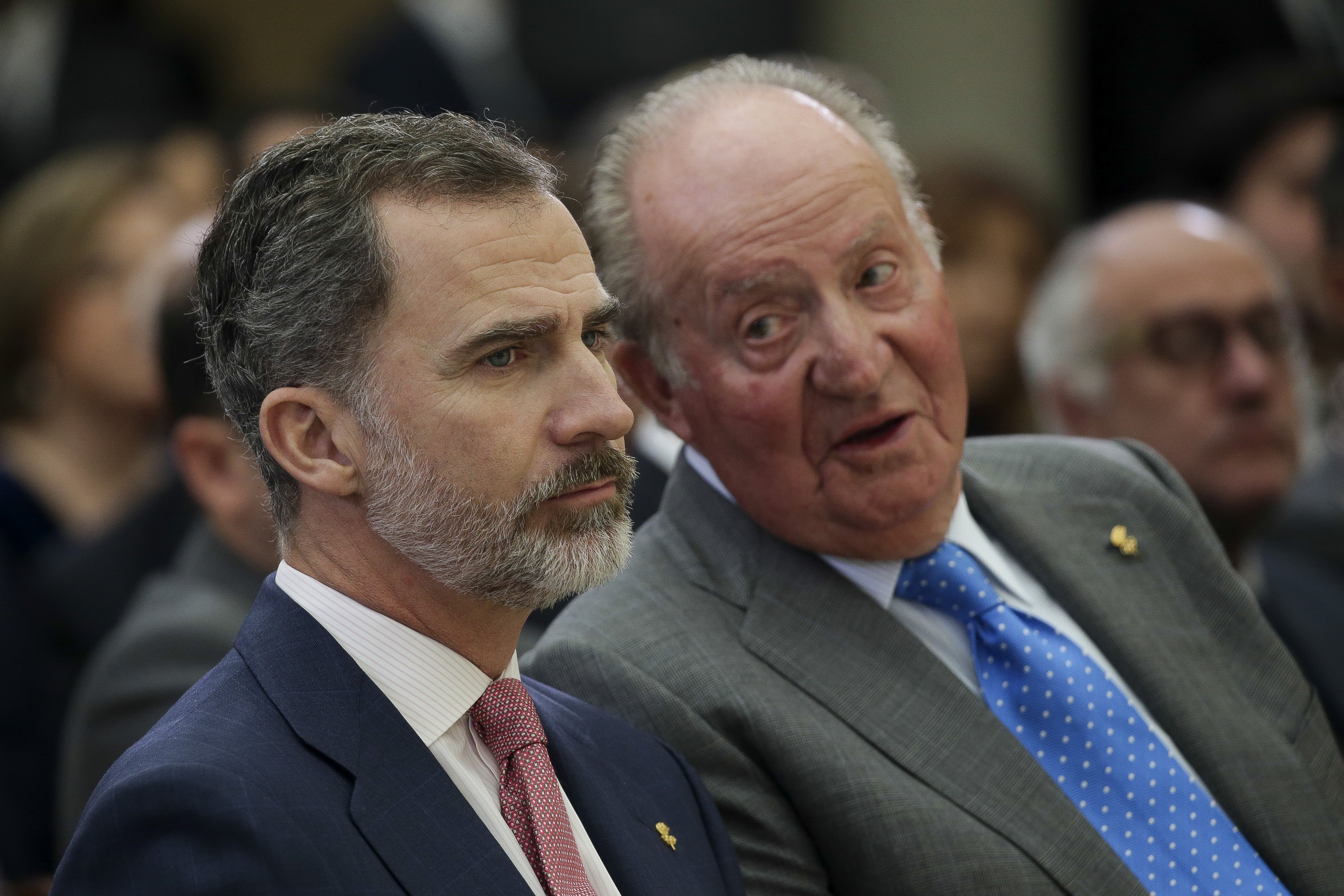 El desagradable hábito que ha heredado Felipe de Sofía y que irrita a Juan Carlos