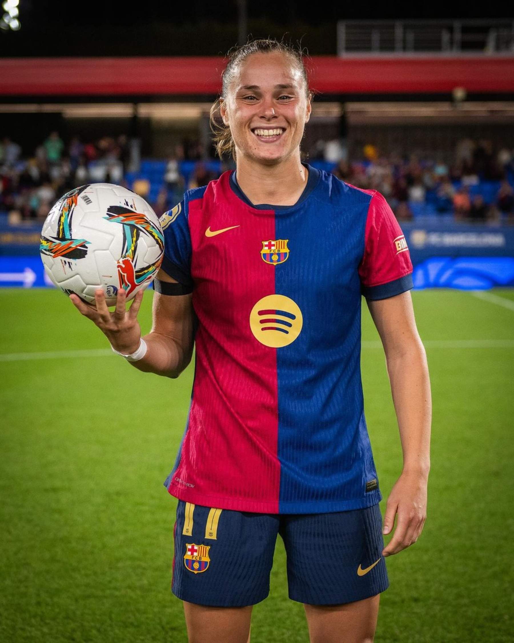 El moment més tendre d'Ewa Pajor després d'un partit: què fa amb totes les jugadores