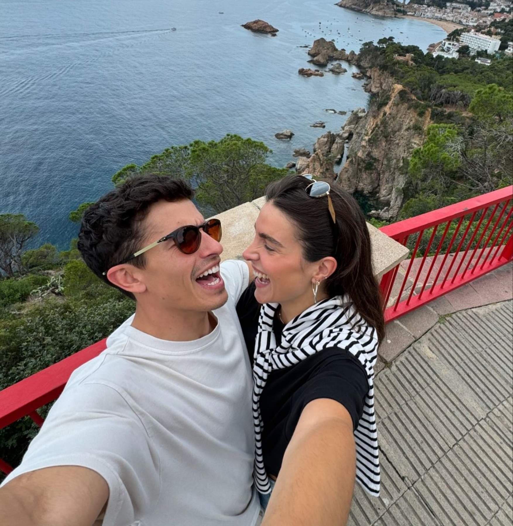 Marc Márquez y Gemma Pinto deshacen la red juntos con estas imágenes de un fin de semana redondo
