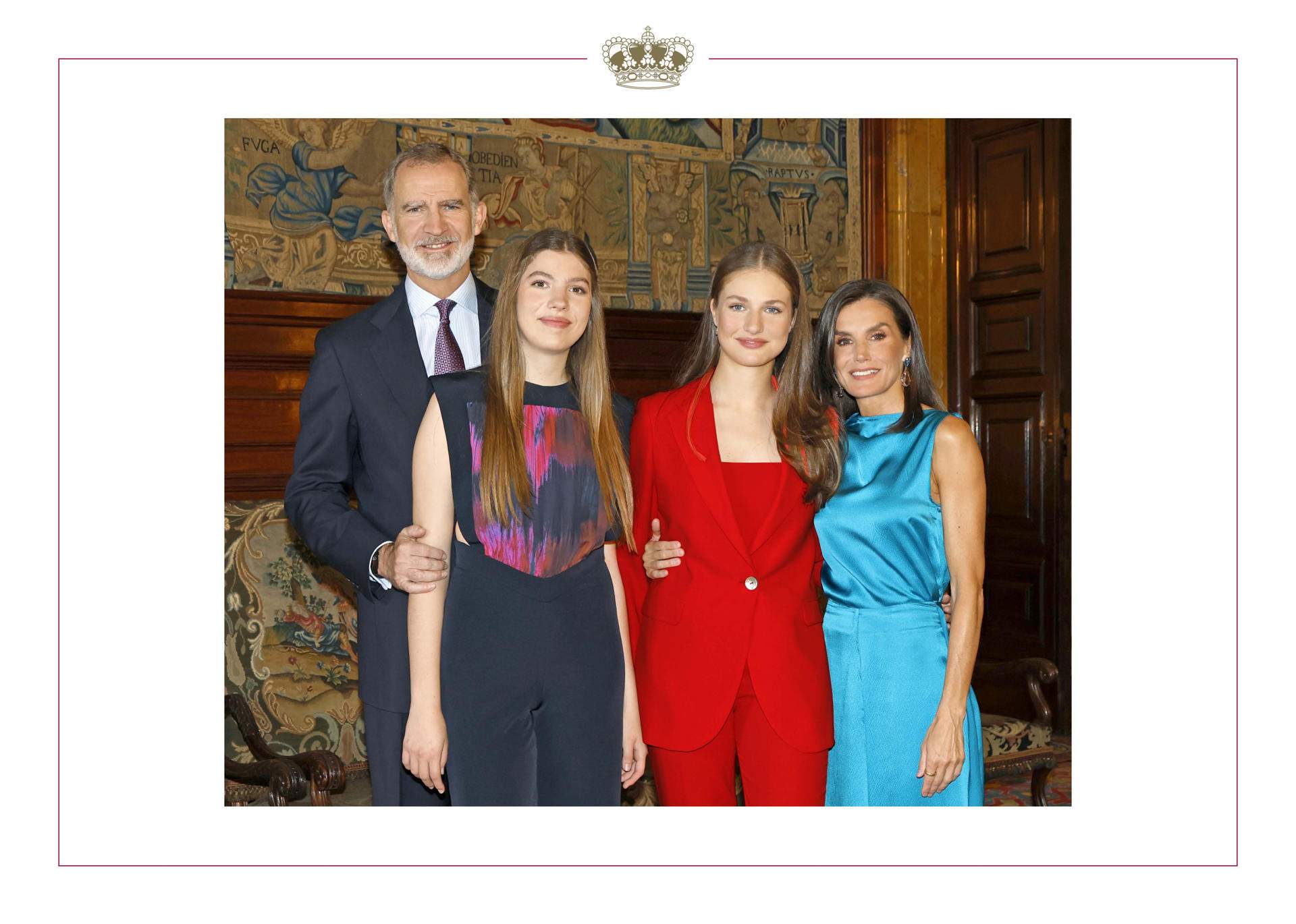 Un detalle de la felicitación navideña de Leonor y Sofía revela un problema de salud