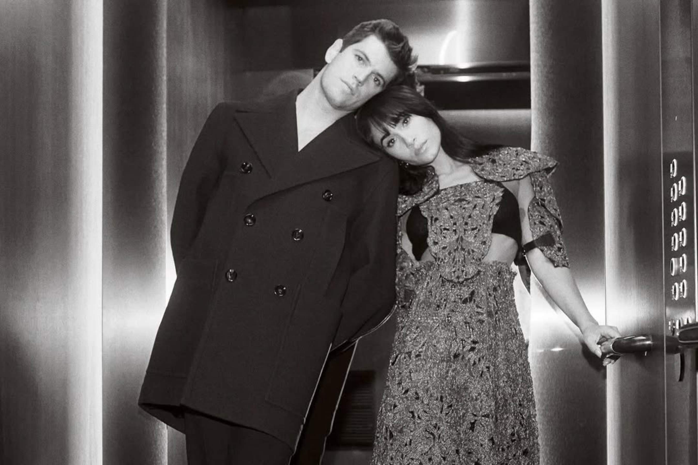 Aitana i Miguel Bernardeau incendien la xarxa per aquests dos 'selfies': és el mateix ascensor?