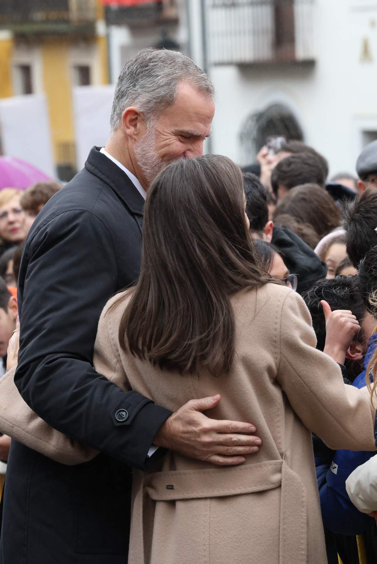 Ira con los reyes y sus hijas por lo que han hecho en una visita sorpresa a un mercado: "Una falta de respeto"