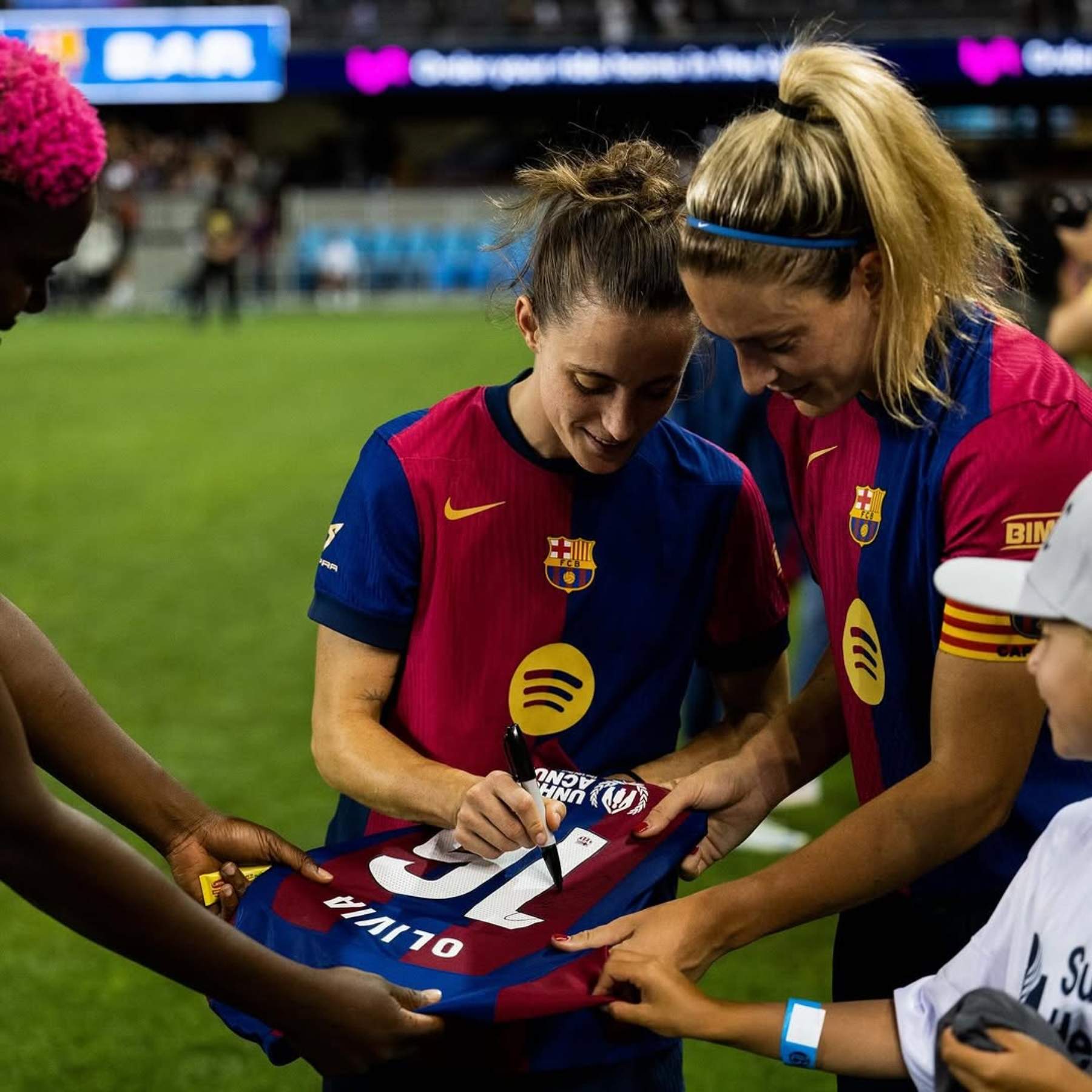 El viaje romántico de esta jugadora del Barça que ha alborotado a las culés: foto oficial de amor