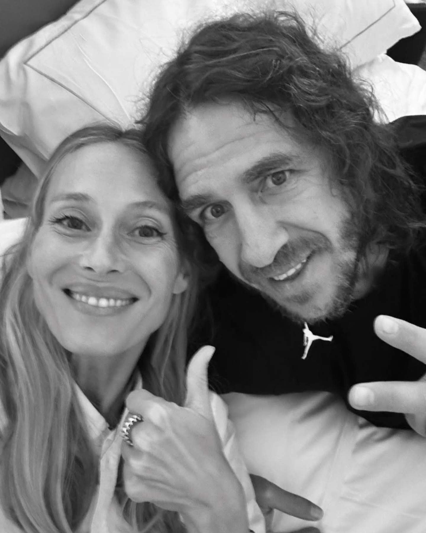 Felicitación de amor de Carles Puyol a Vanesa Lorenzo, guiño blaugrana: "La capitana"