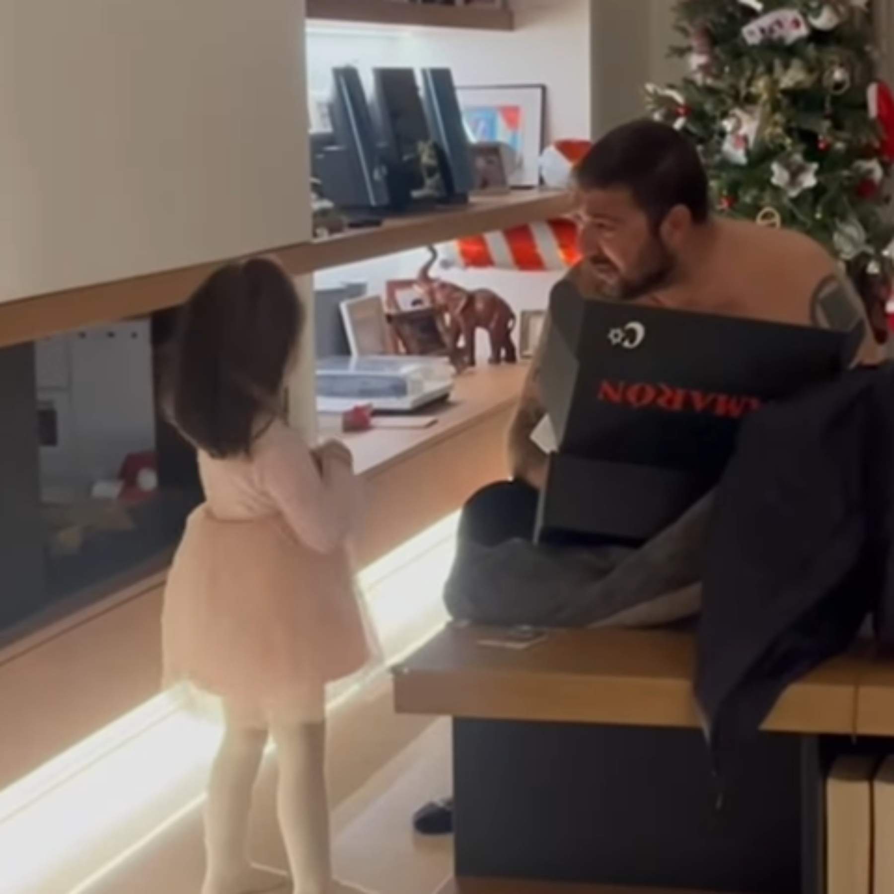 Antonio Orozco toca la fibra con Antonella, su hija de 3 años: lección de la niña al padre