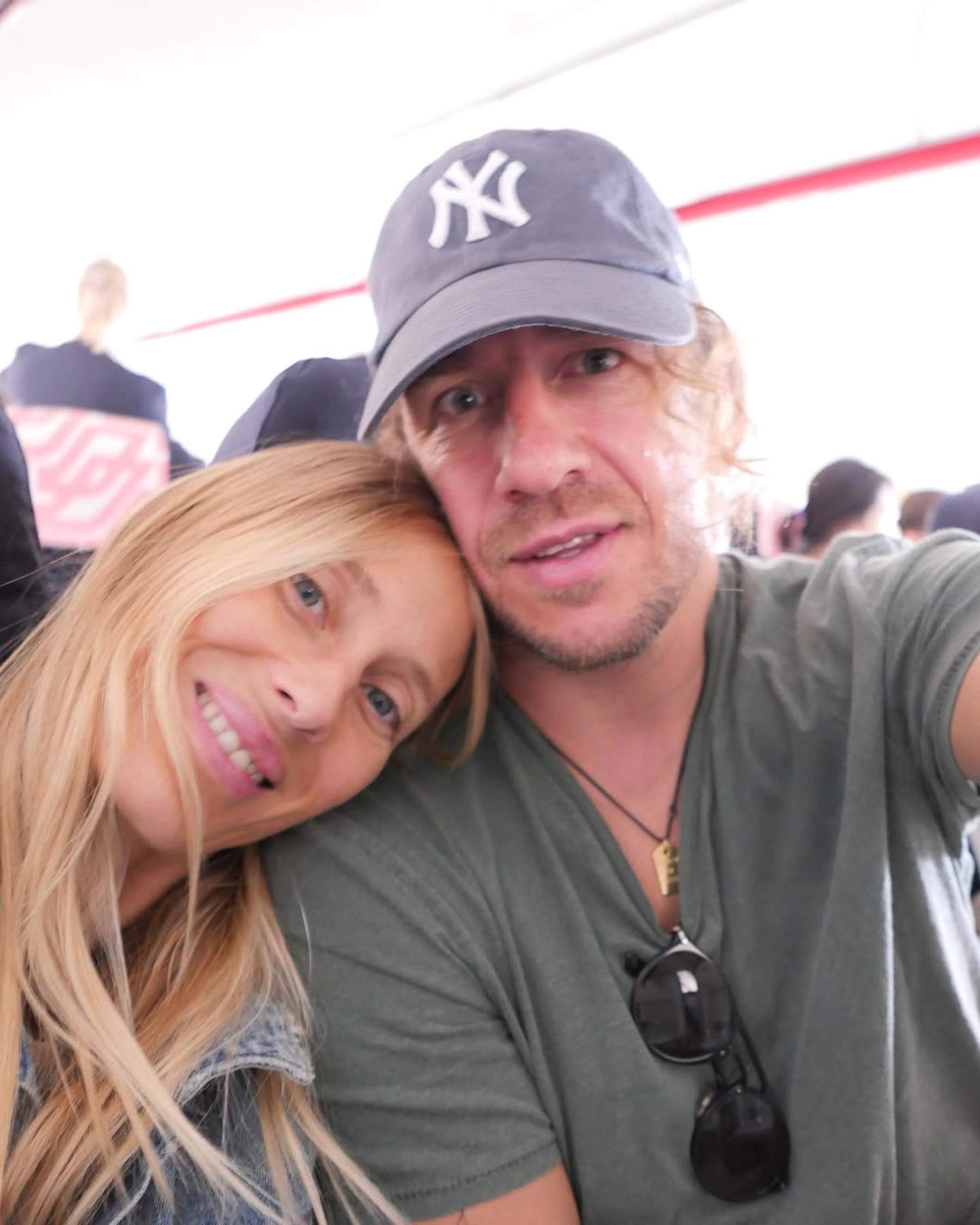 Carles Puyol i Vanesa Lorenzo toquen la fibra amb missatges d'enyorança: el motiu de la distància