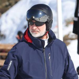 Felip esquiant