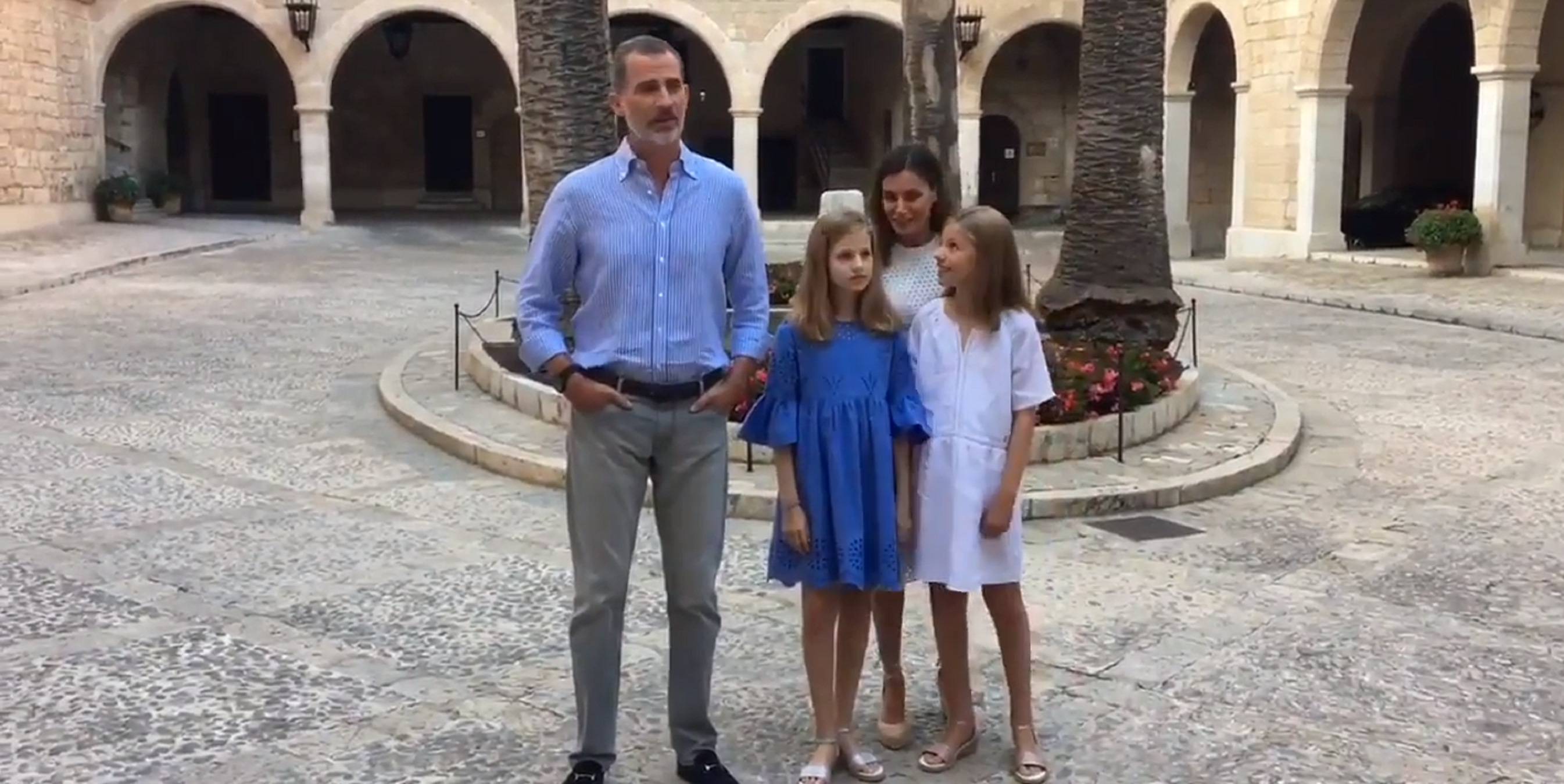 El vídeo que demuestra que Letizia adoctrina a las hijas y ellas la ignoran