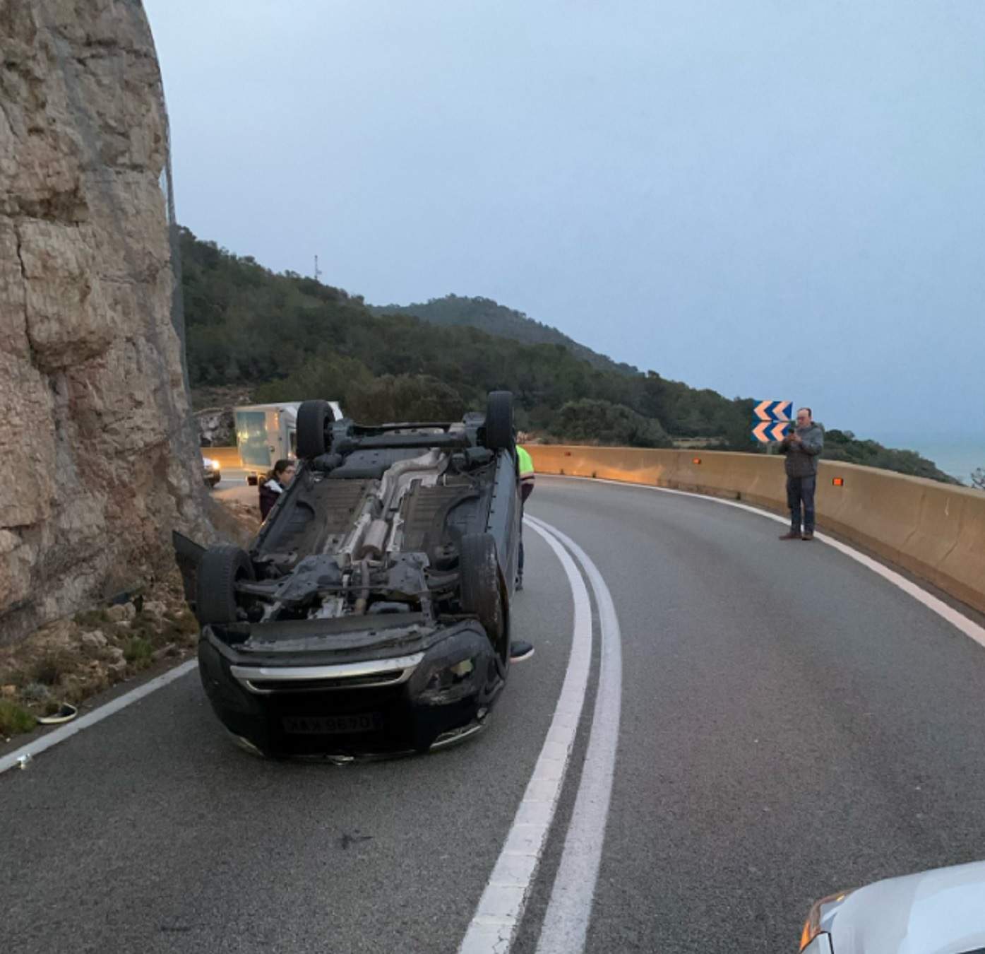 Carne de gallina con un presentador de TV3: "gran susto" yendo al trabajo, accidente y coche volcado
