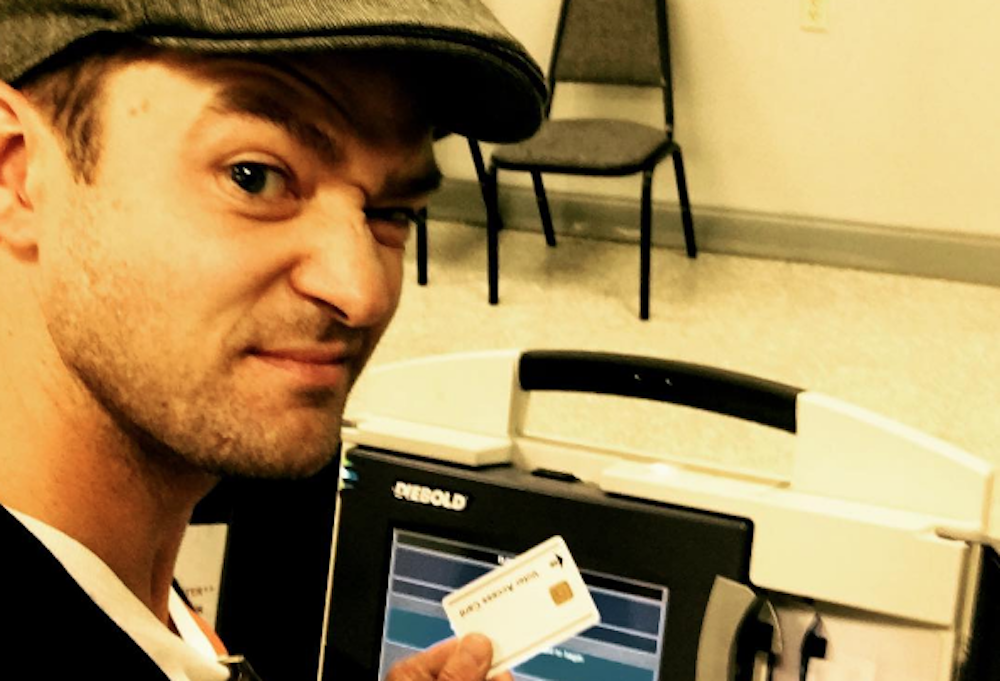 Timberlake, entre multa y prisión por hacerse un 'selfie' votando