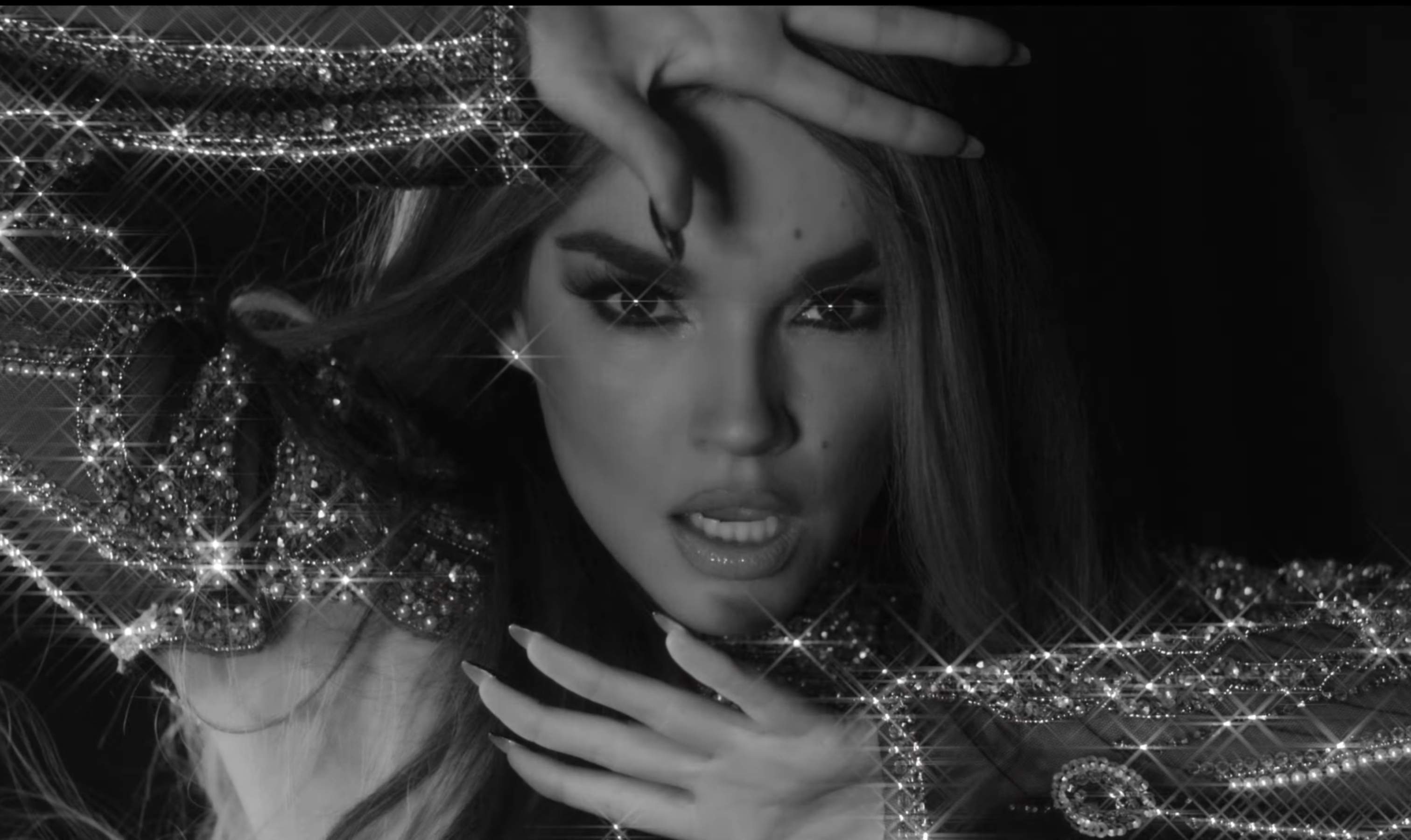 Melody revoluciona a los eurofans con la nueva versión de 'Esa diva': o la adoras o la odias