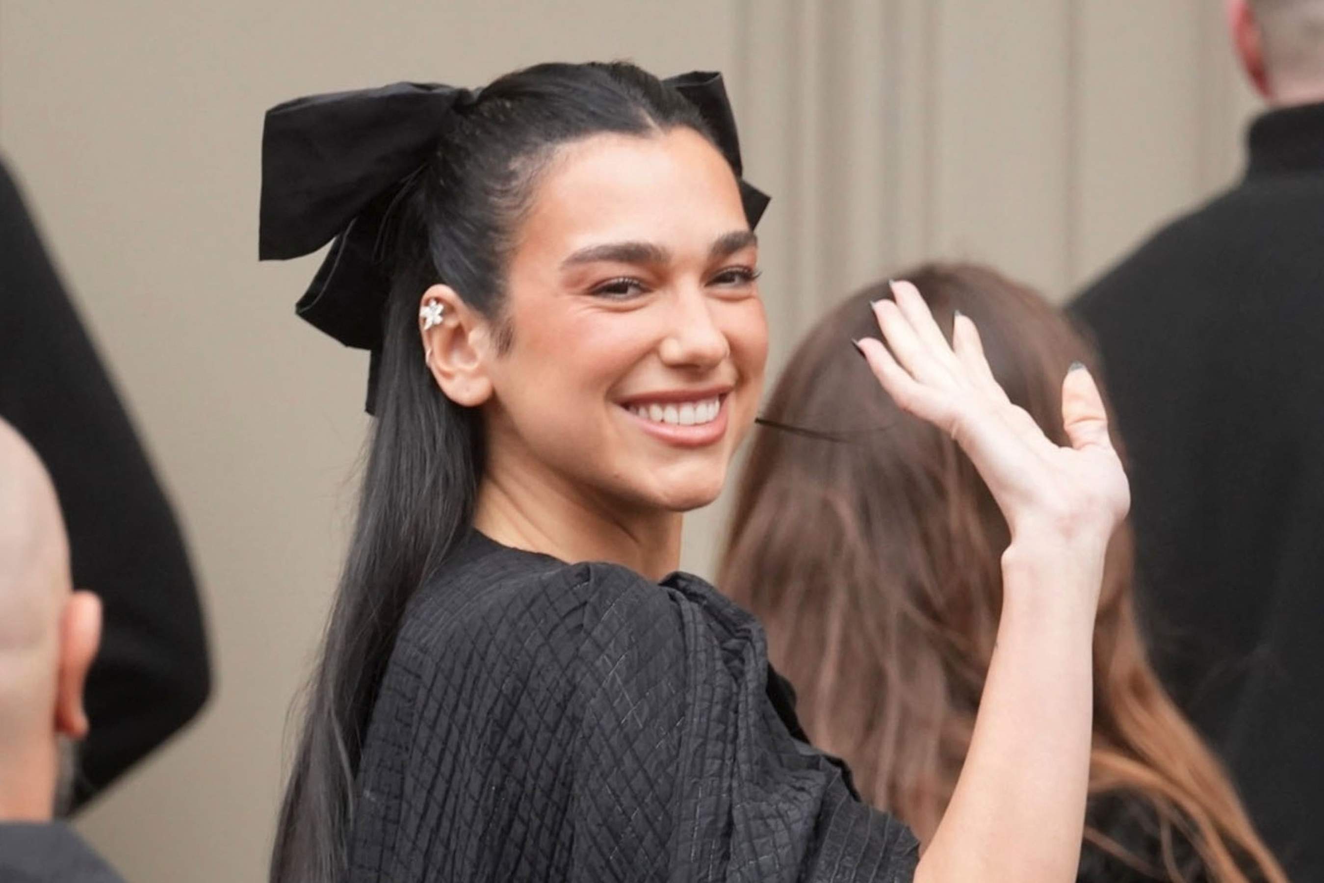 Dua Lipa, l'estrella VIP de la grada de l'Arsenal: la imatge que irritarà els fans madridistes