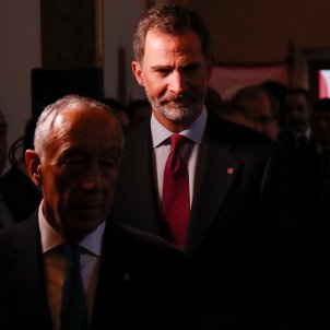 La cara fosca de Felip: amant del luxe, sense criteri i enganxat a la cadira